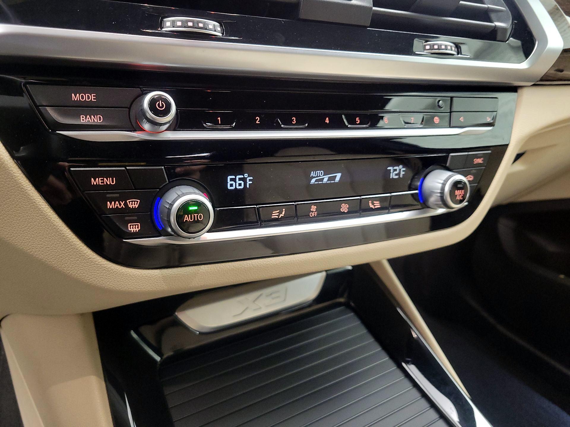 Thumbnail: 2019 BMW X3 - 16