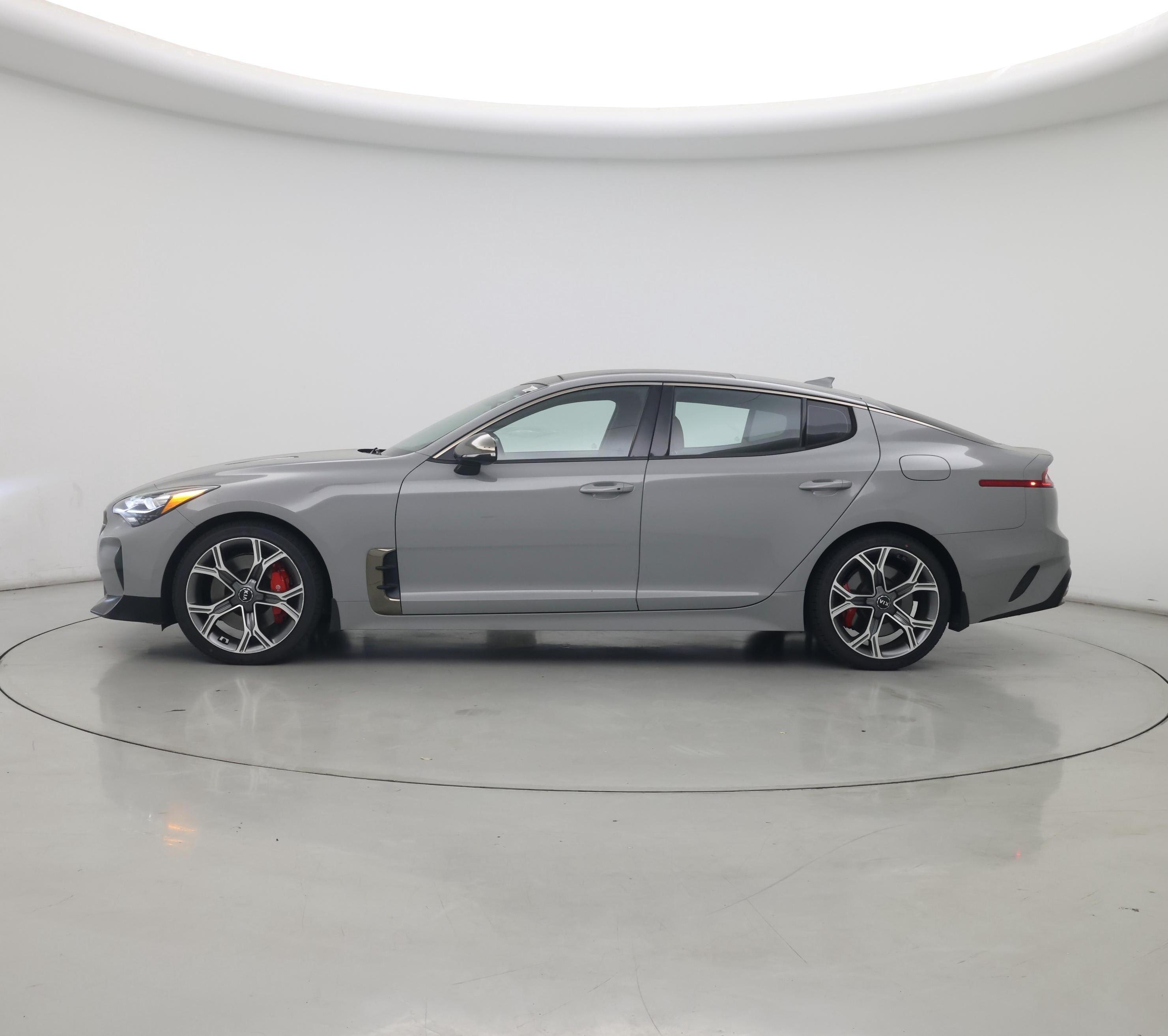 Thumbnail: 2019 Kia Stinger - 3