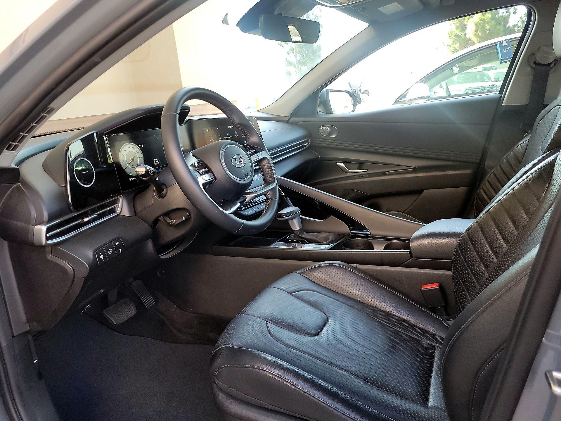 Thumbnail: 2023 Hyundai Elantra - 9