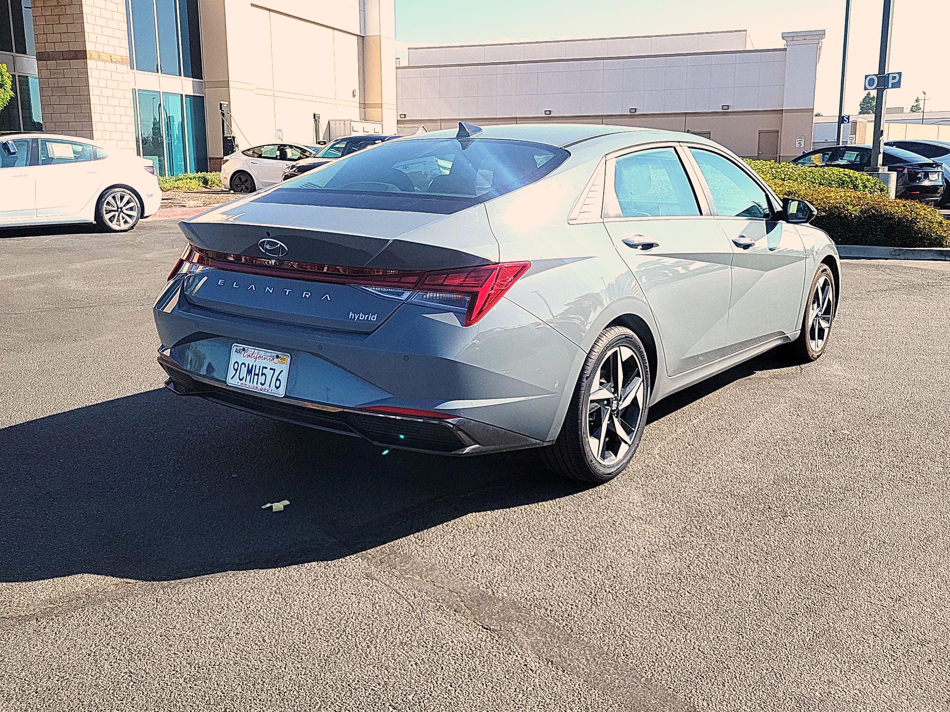 Thumbnail: 2023 Hyundai Elantra - 5
