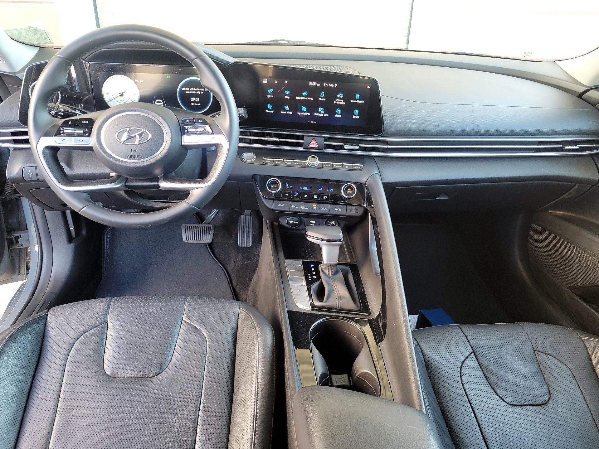 Thumbnail: 2023 Hyundai Elantra - 8