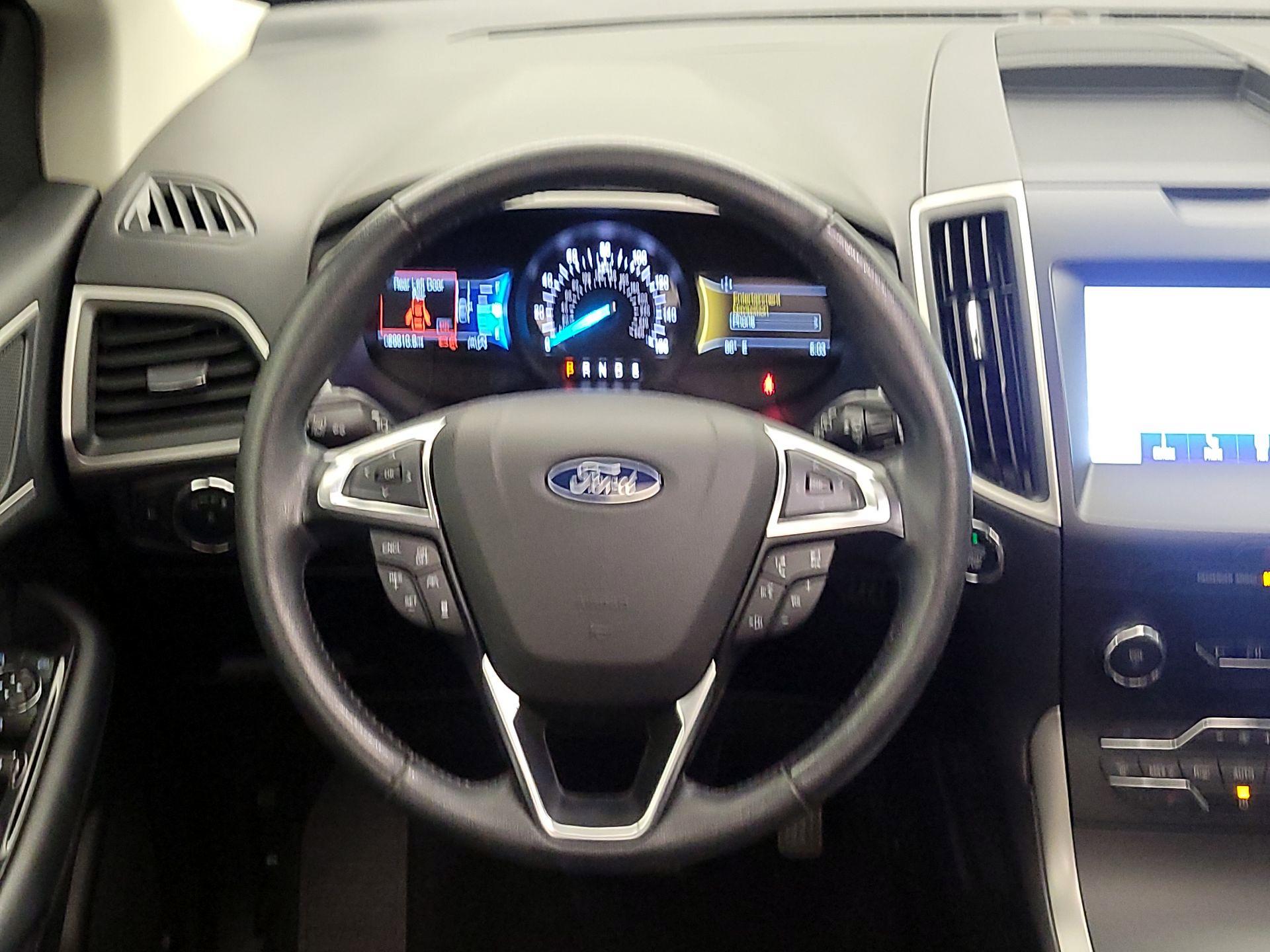 Thumbnail: 2020 Ford Edge - 10