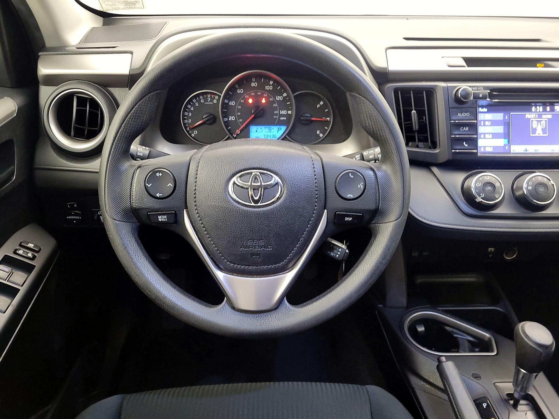 Thumbnail: 2016 Toyota RAV4 - 10
