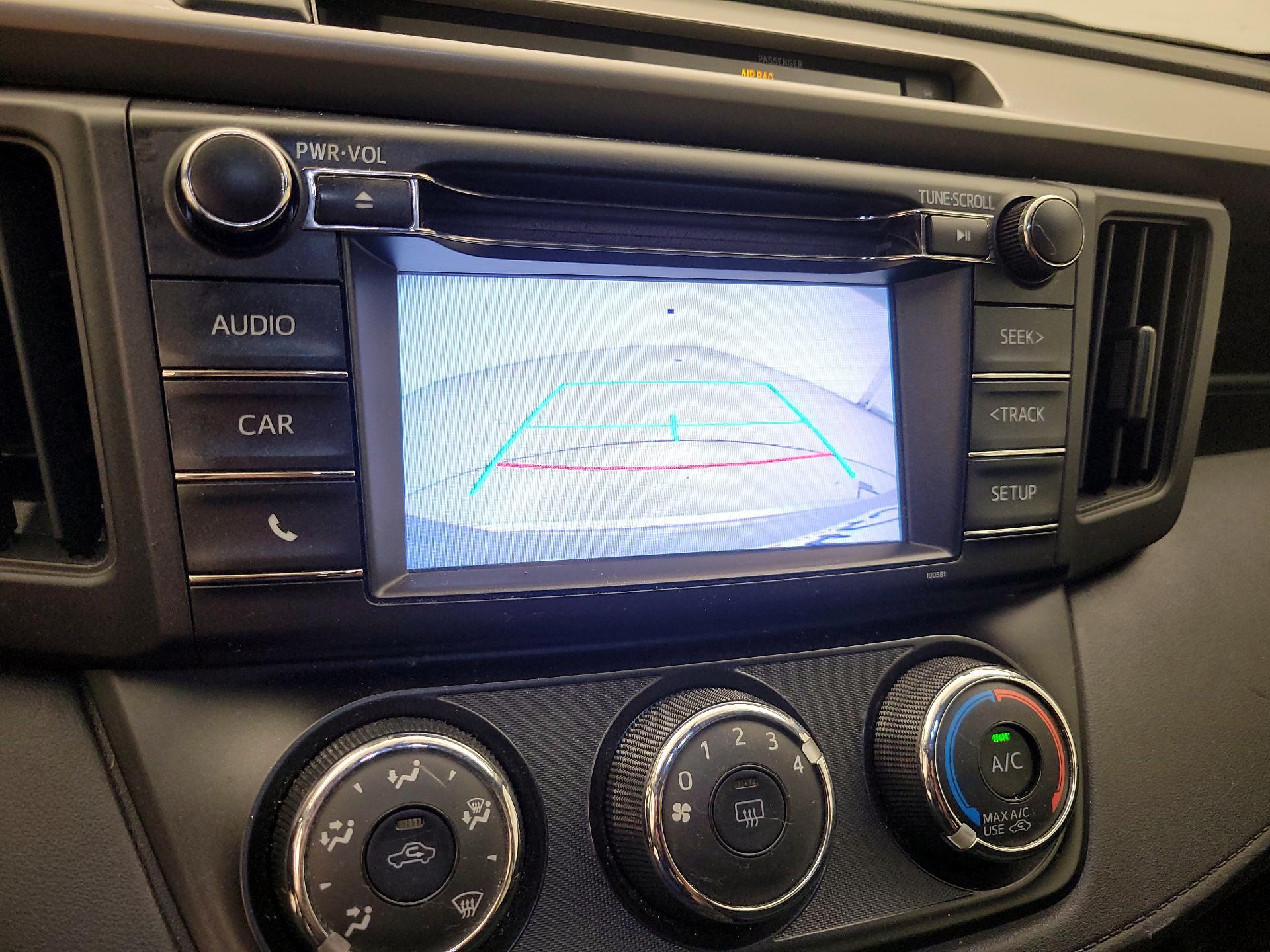 Thumbnail: 2016 Toyota RAV4 - 14