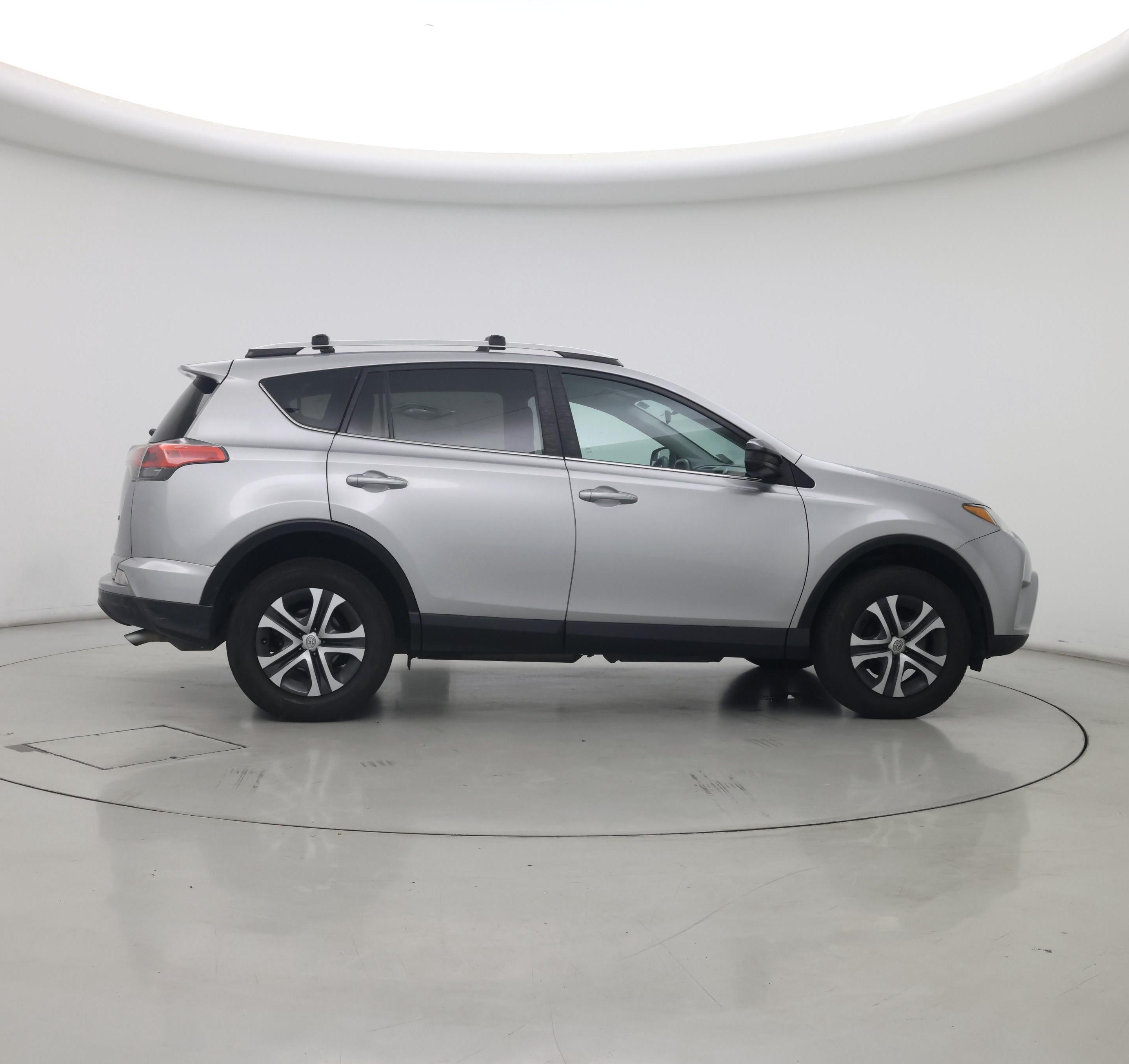 Thumbnail: 2016 Toyota RAV4 - 7
