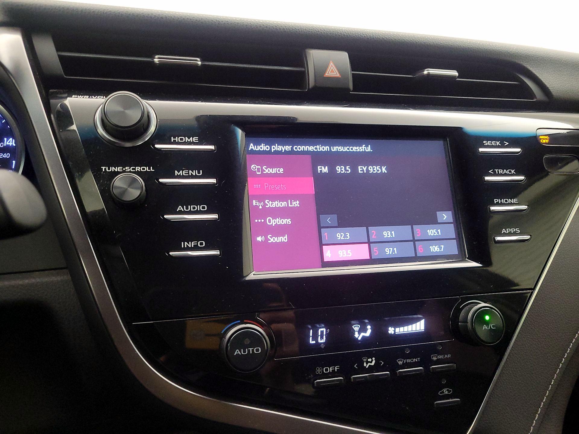 Thumbnail: 2018 Toyota Camry - 15