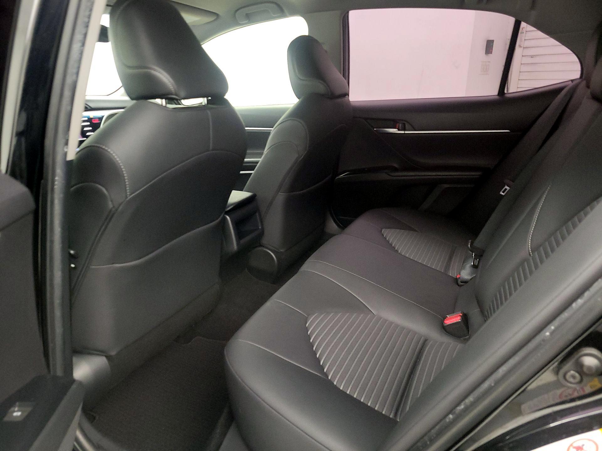 Thumbnail: 2018 Toyota Camry - 19