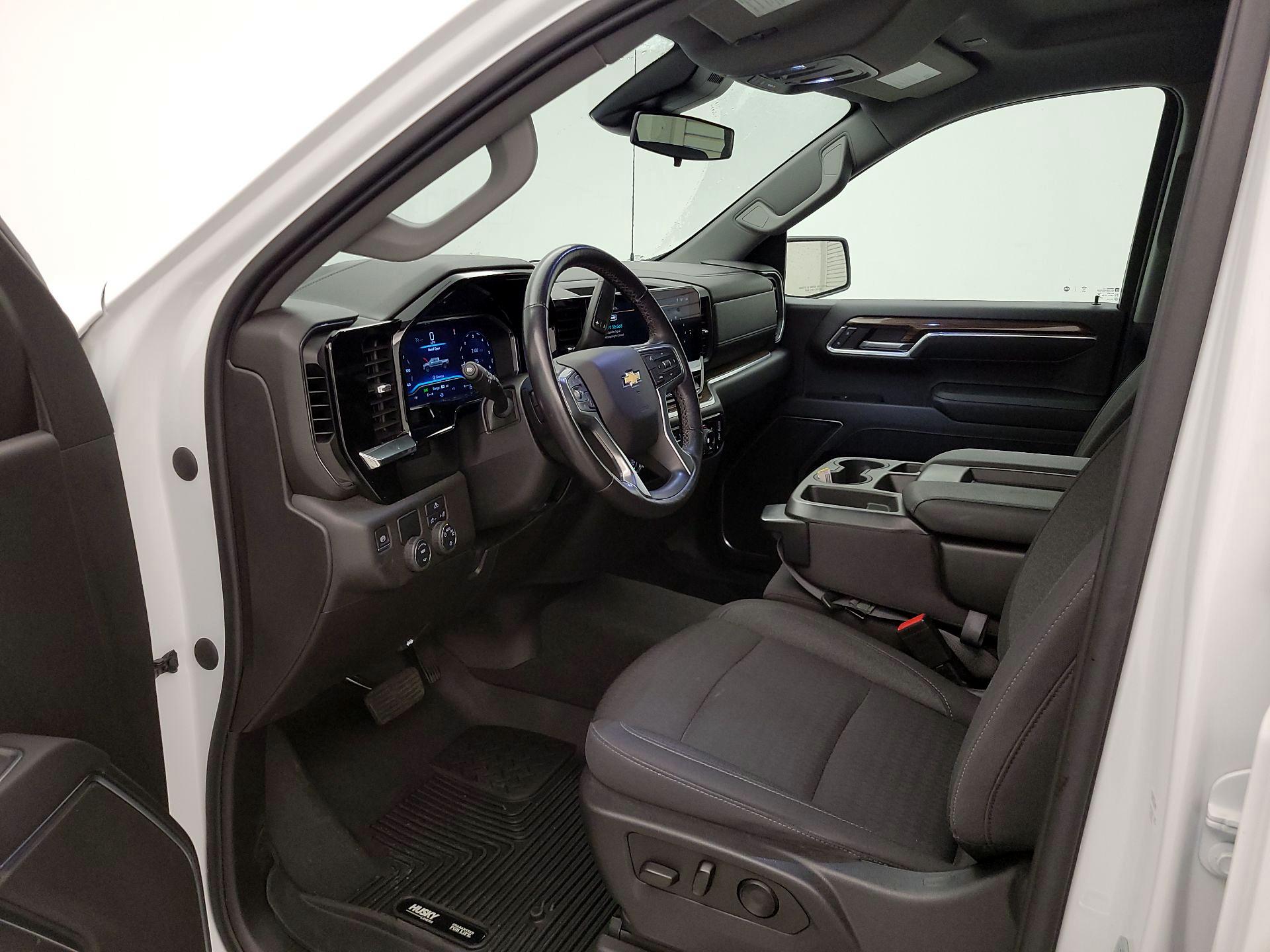 Thumbnail: 2022 Chevrolet Silverado 1500 - 11