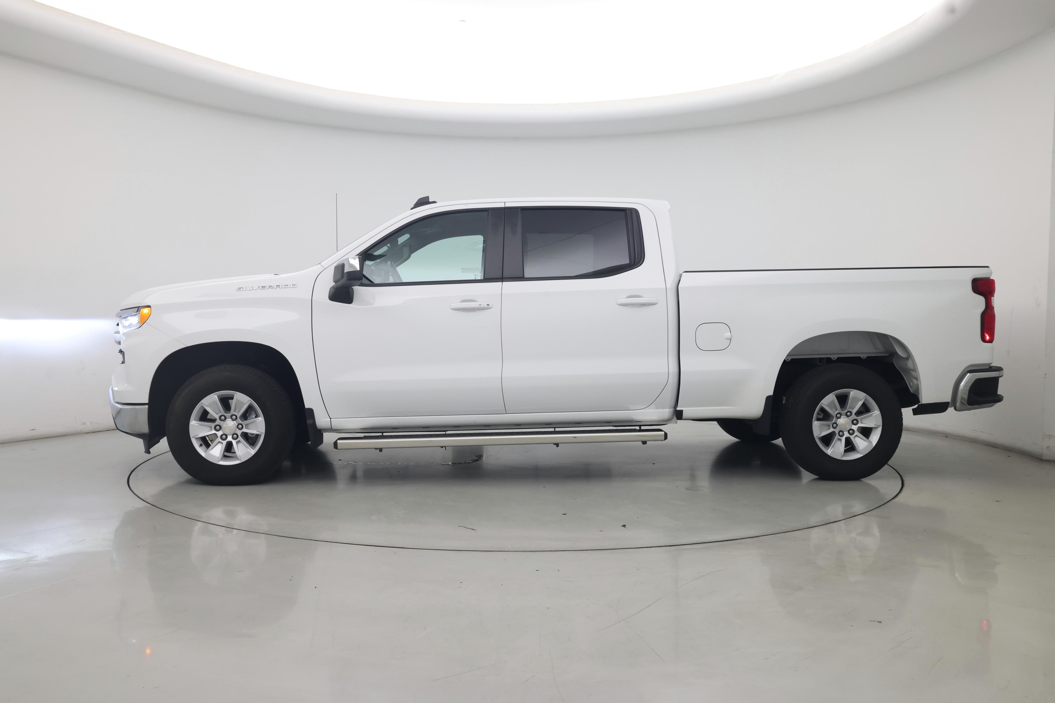 Thumbnail: 2022 Chevrolet Silverado 1500 - 3