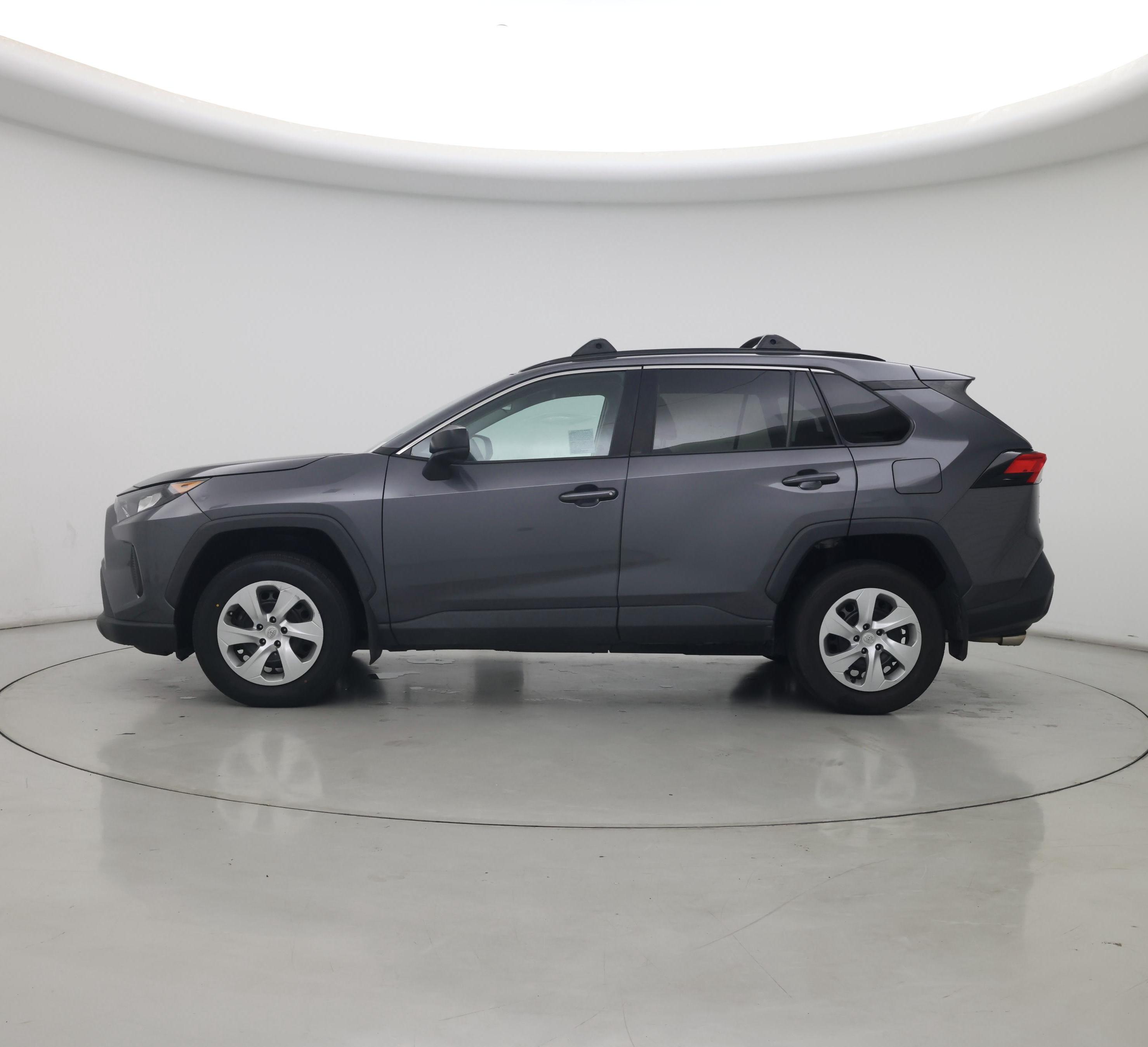 Thumbnail: 2021 Toyota RAV4 - 3