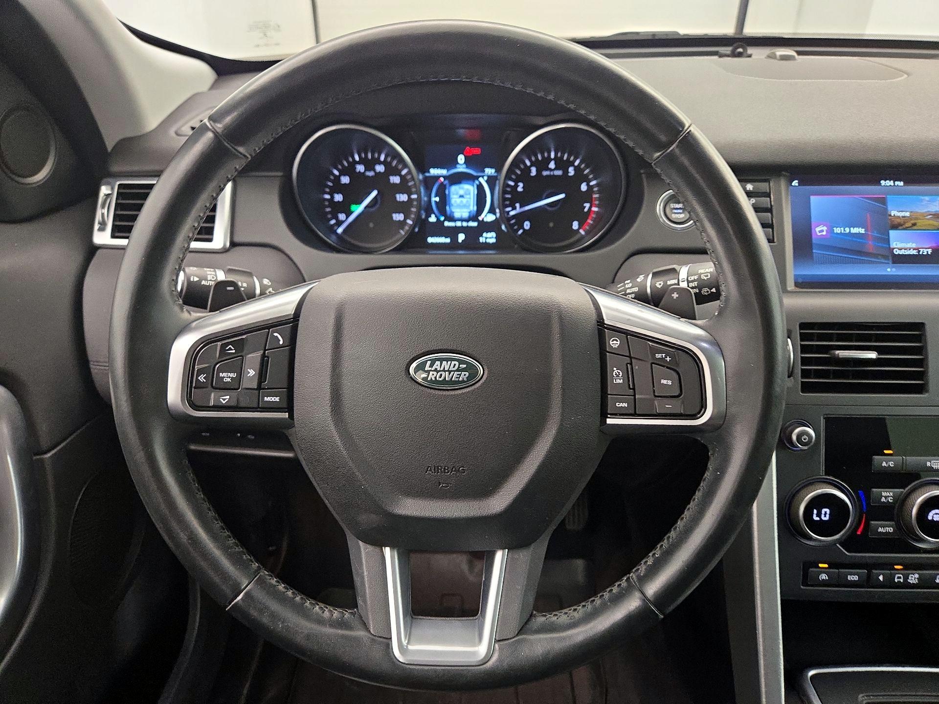 Thumbnail: 2017 Land Rover Discovery Sport - 10