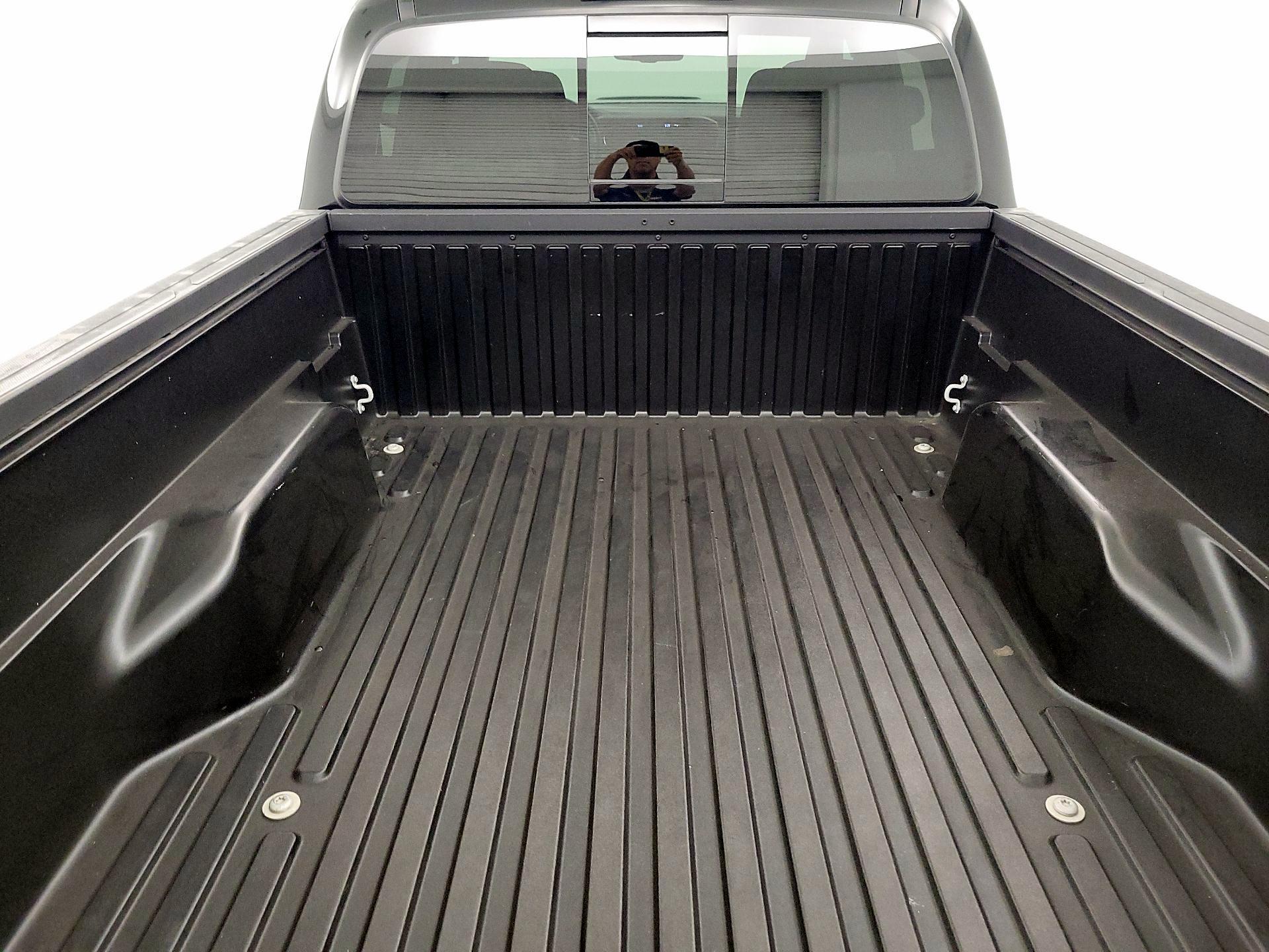 Thumbnail: 2023 Toyota Tacoma - 20