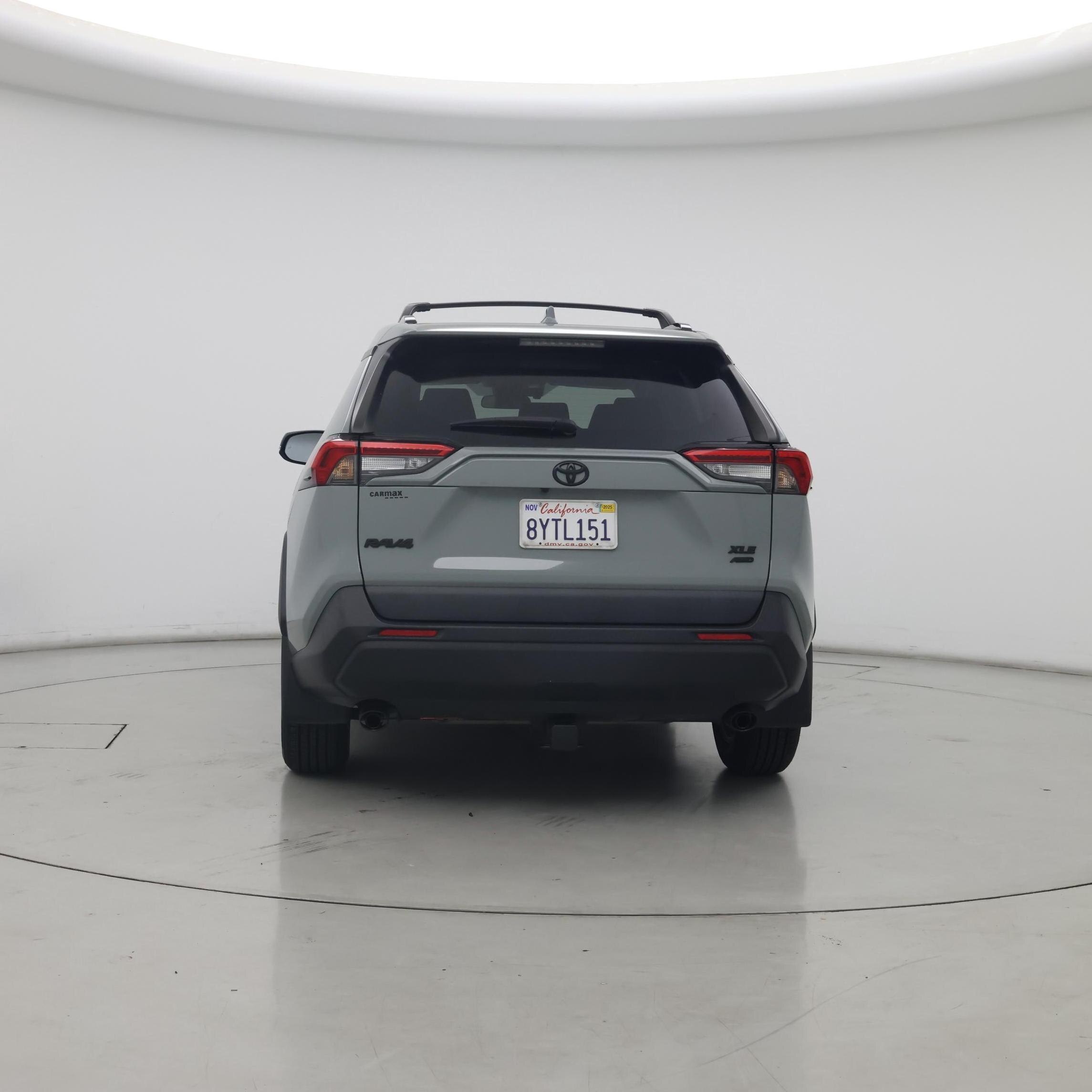 Thumbnail: 2021 Toyota RAV4 - 6