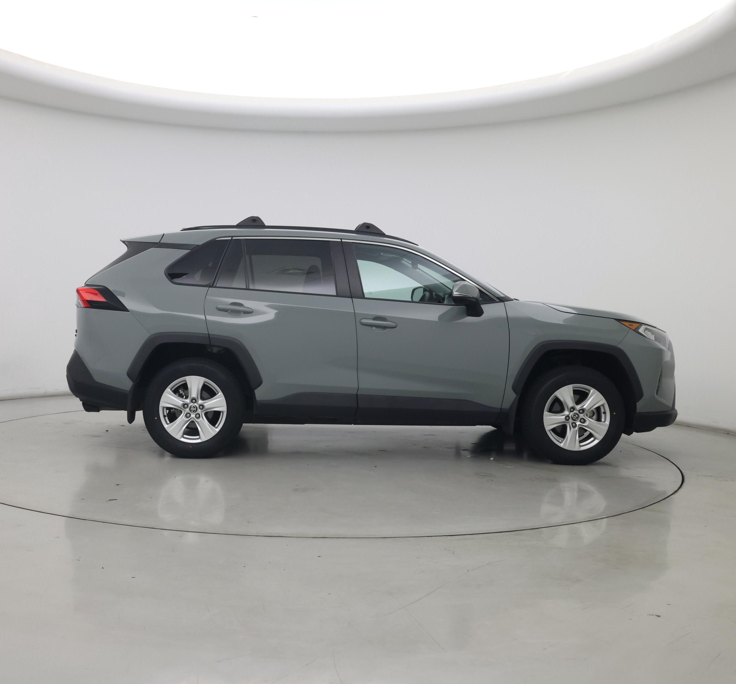 Thumbnail: 2021 Toyota RAV4 - 7