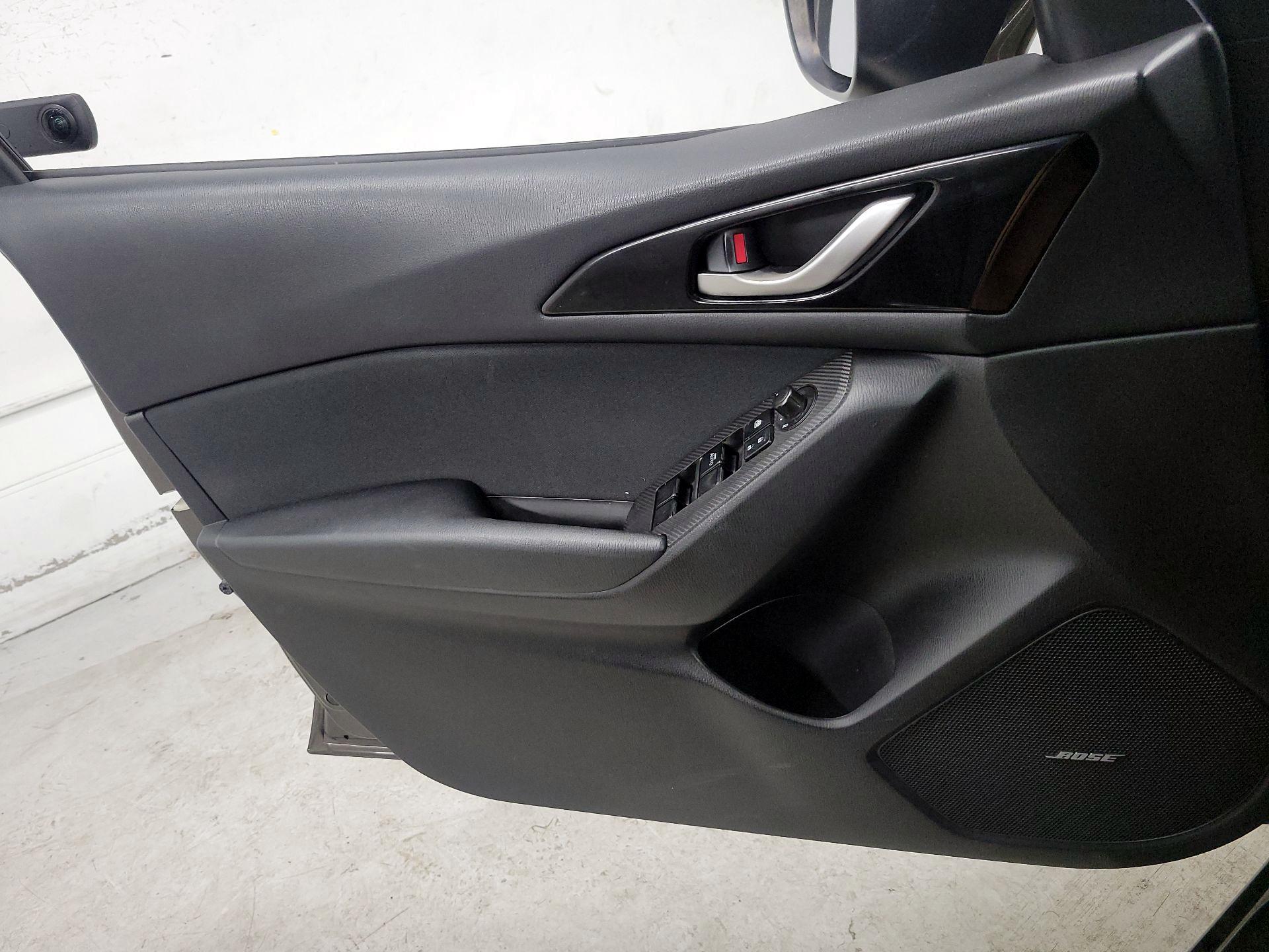 Thumbnail: 2014 Mazda Mazda3 - 12