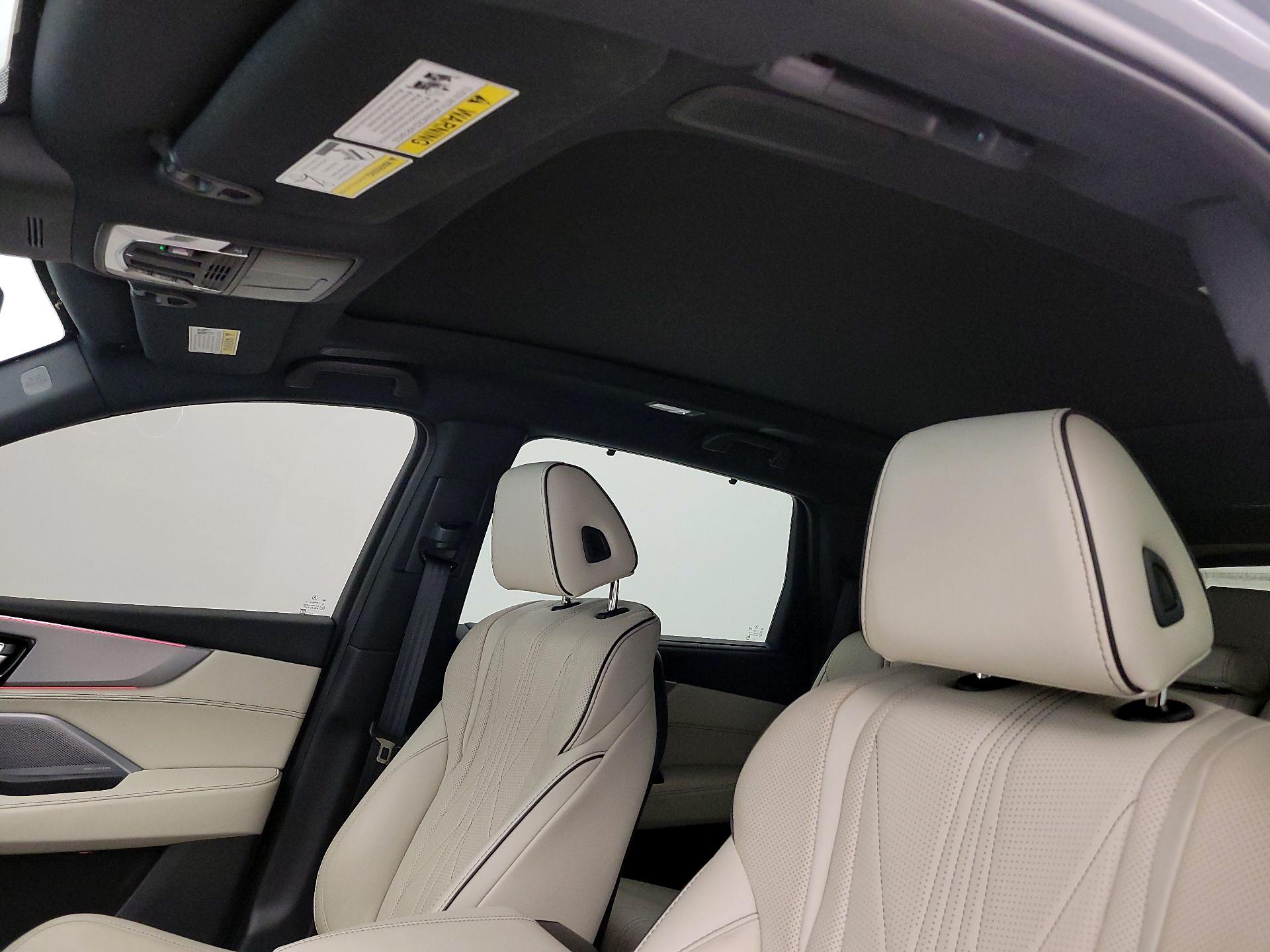 Thumbnail: 2025 Acura MDX - 19