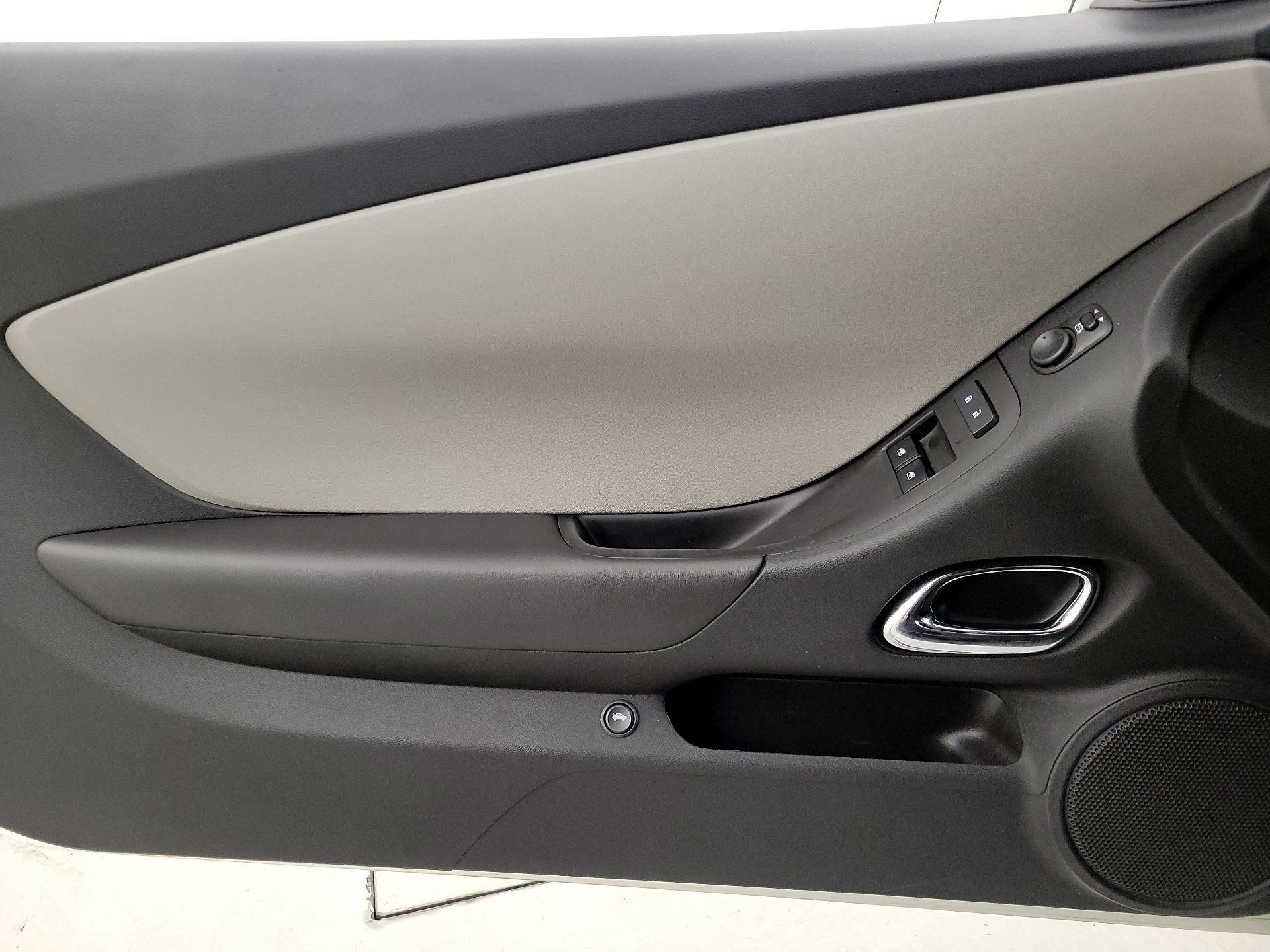 Thumbnail: 2014 Chevrolet Camaro - 12