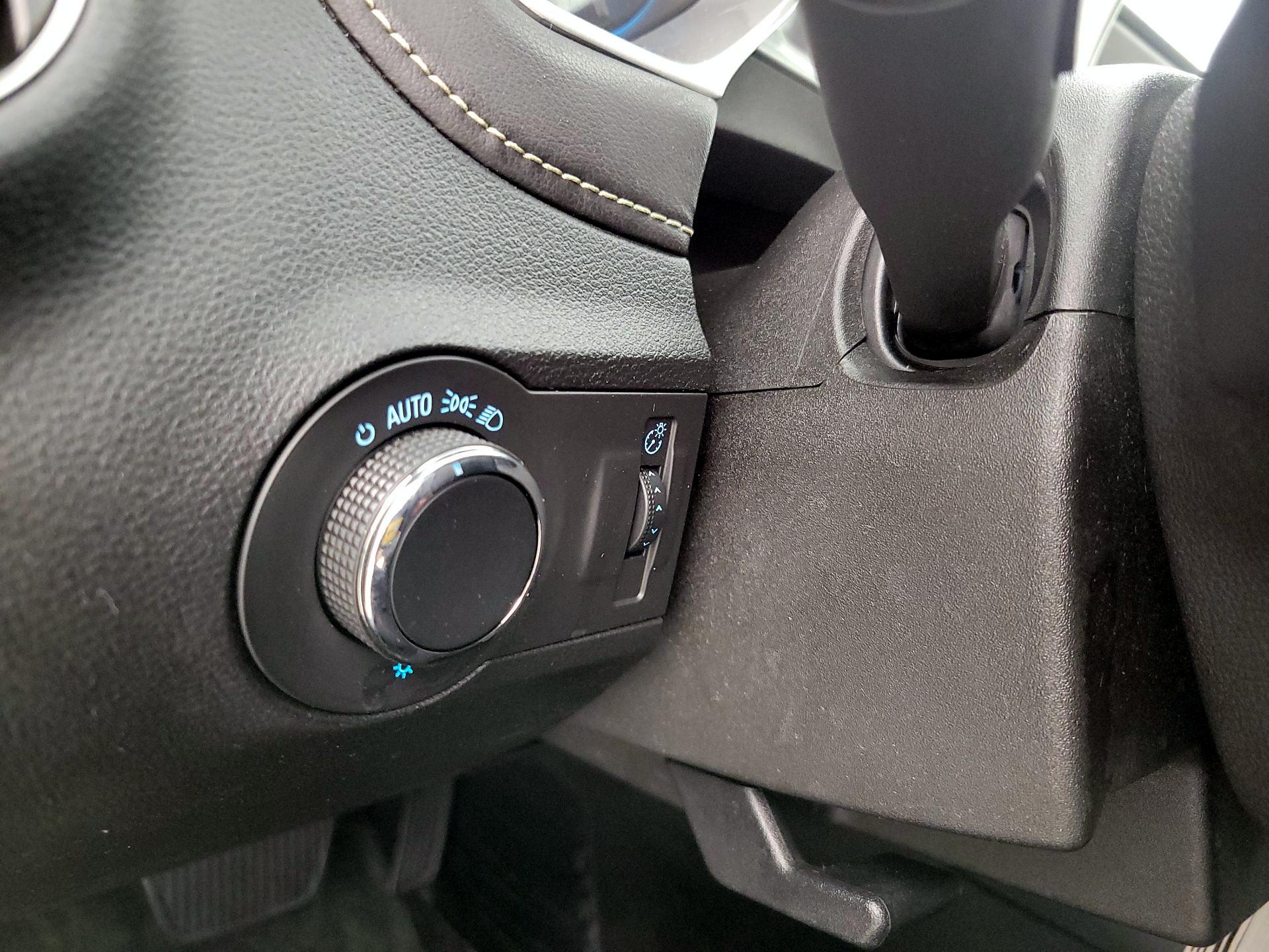 Thumbnail: 2014 Chevrolet Camaro - 13