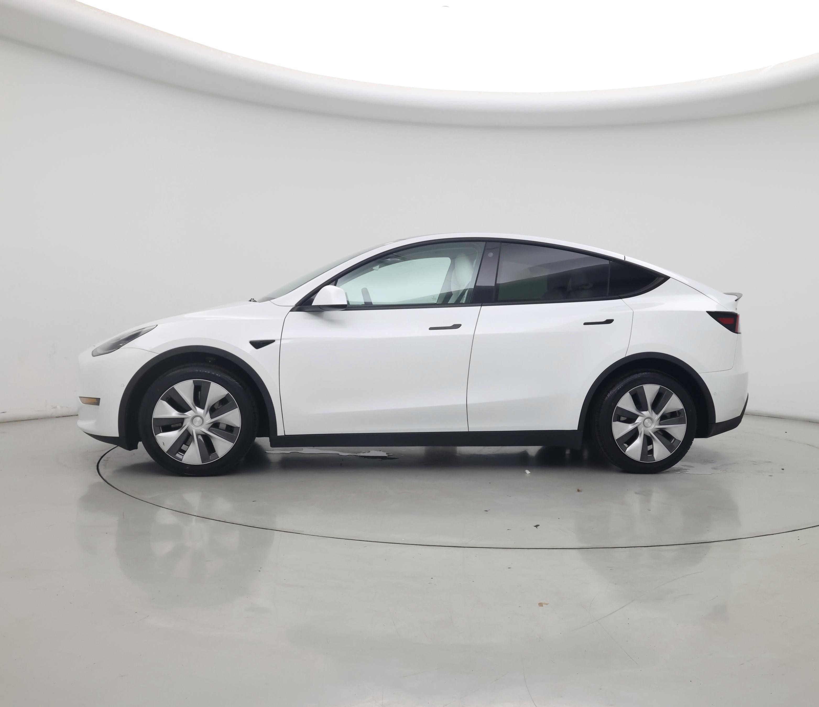 Thumbnail: 2022 Tesla Model Y - 3