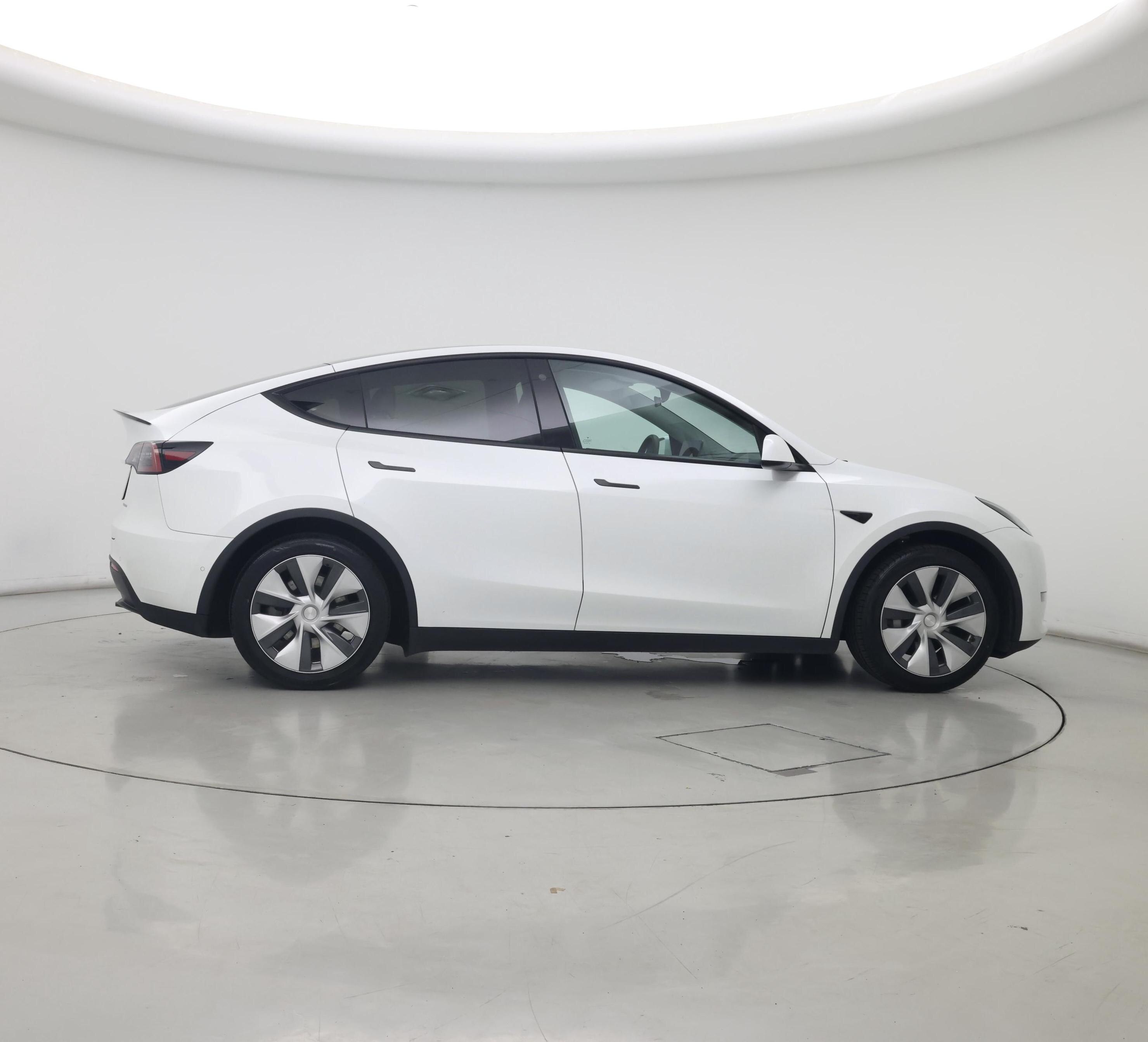 Thumbnail: 2022 Tesla Model Y - 7