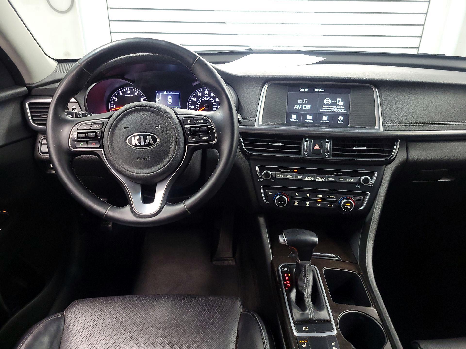 Thumbnail: 2018 Kia Optima - 9