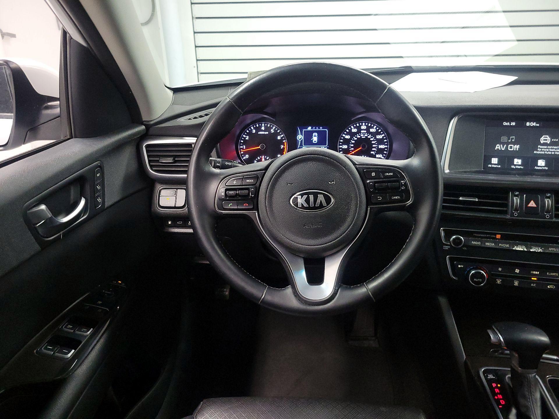 Thumbnail: 2018 Kia Optima - 10