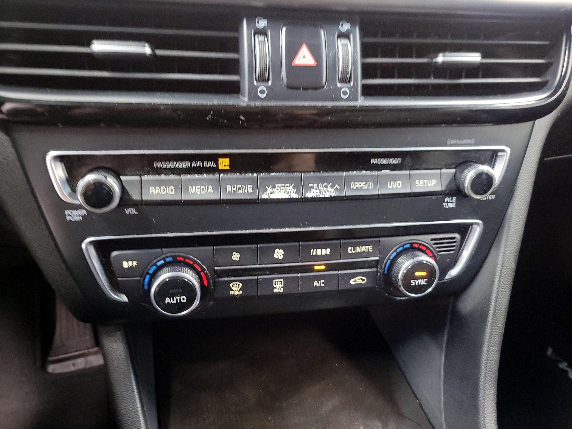 Thumbnail: 2018 Kia Optima - 15