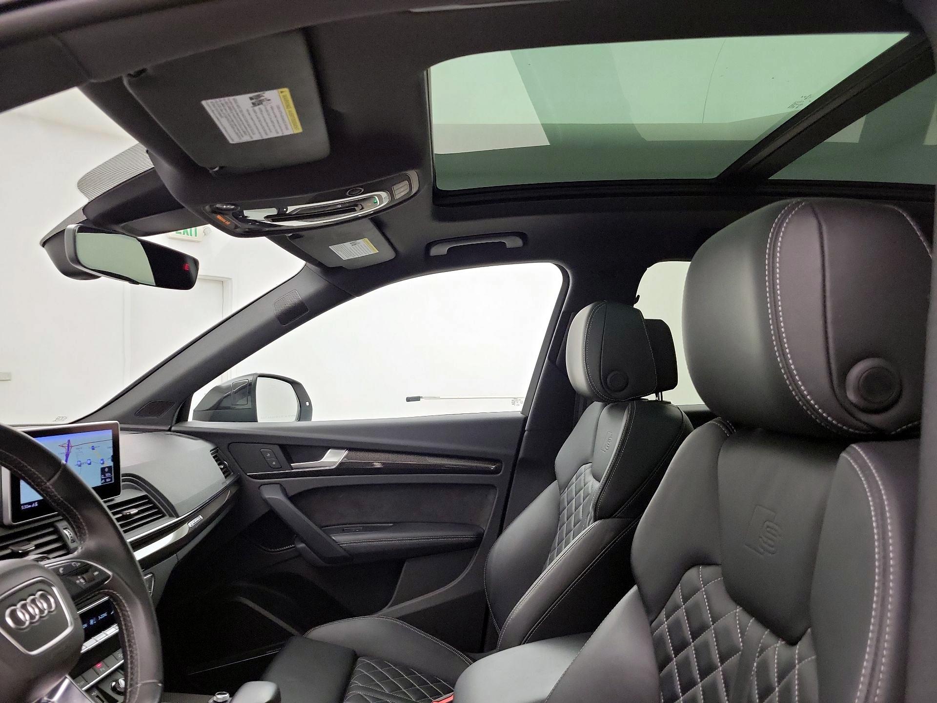 Thumbnail: 2019 Audi SQ5 - 20