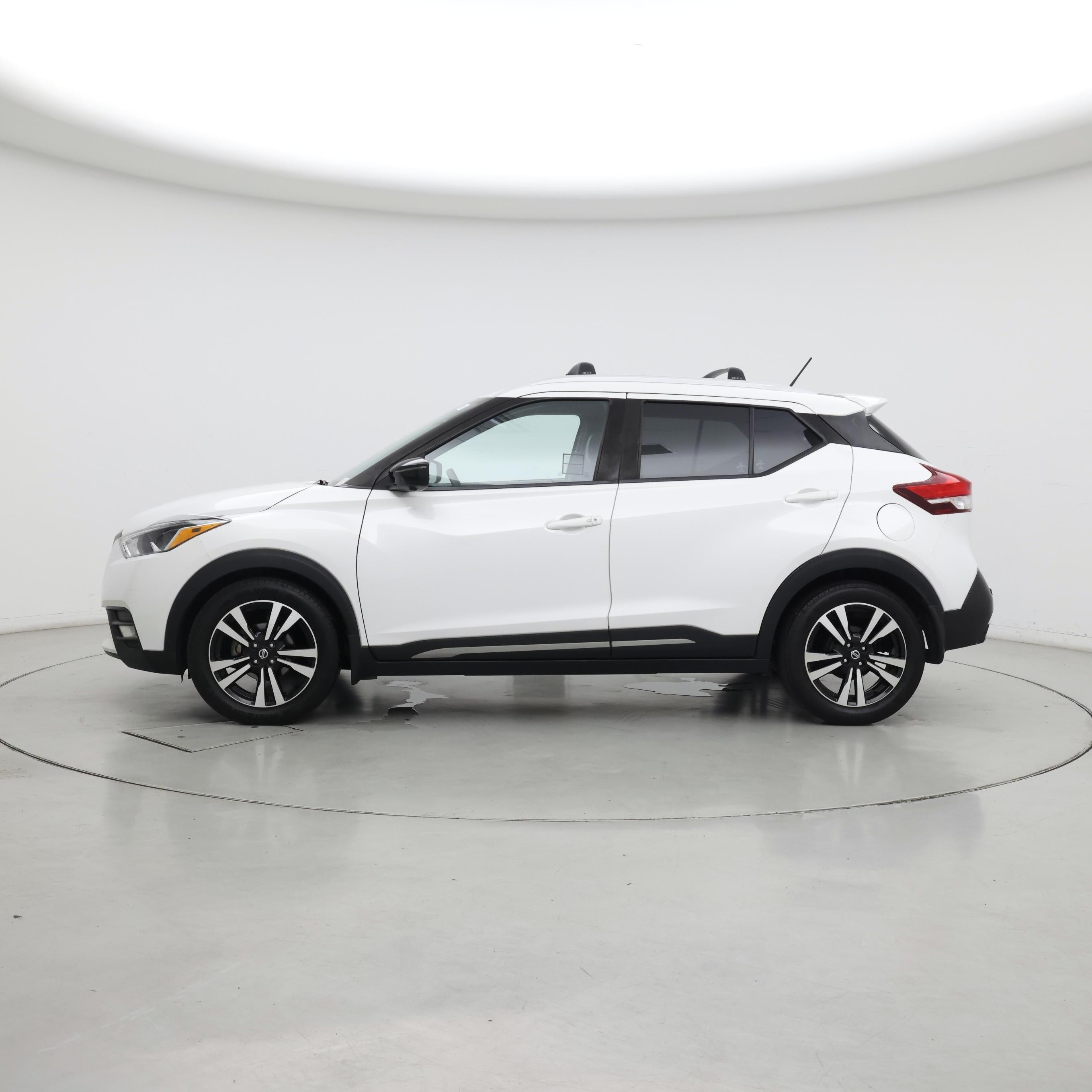 Thumbnail: 2020 Nissan Kicks - 3