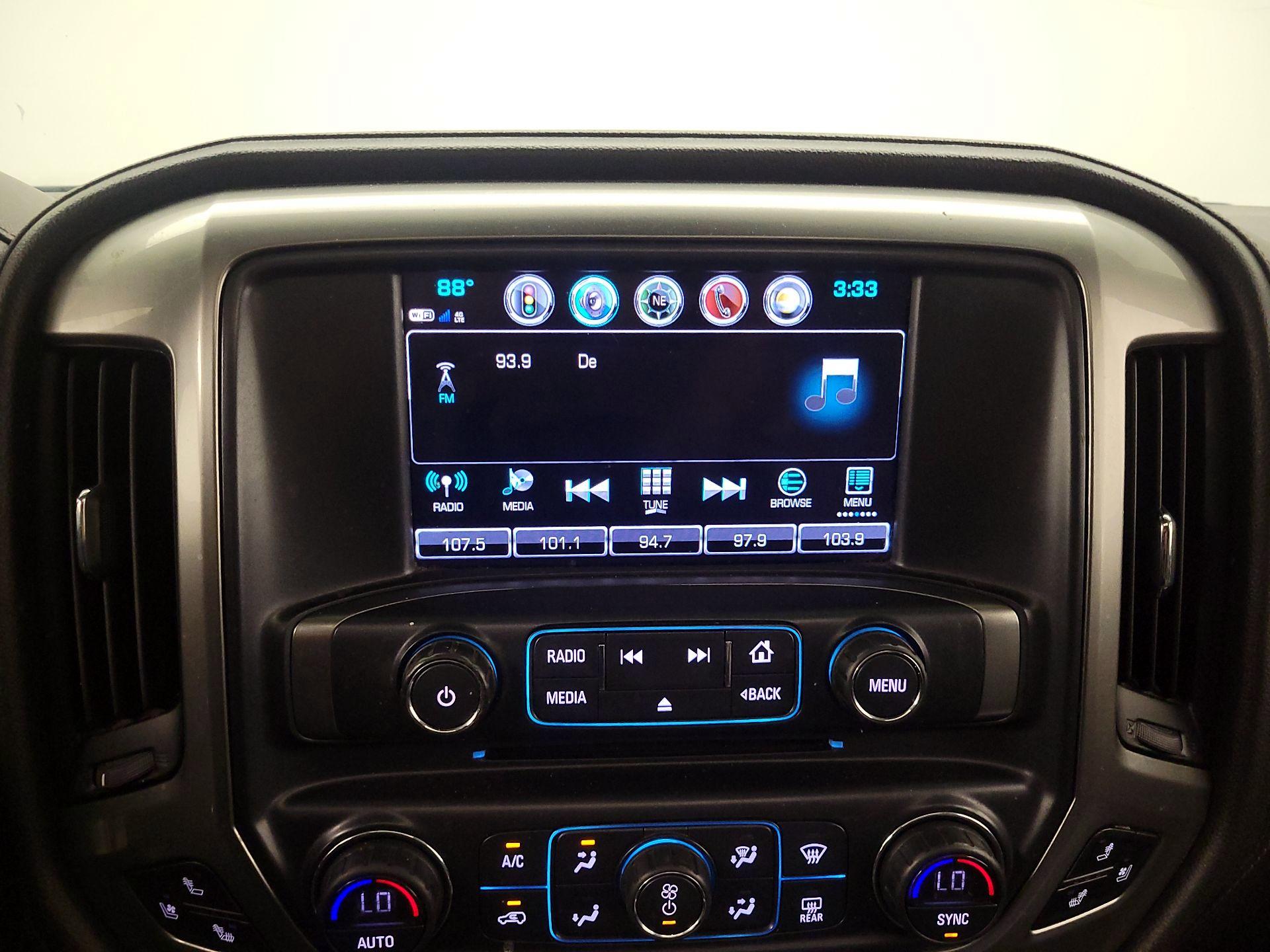 Thumbnail: 2018 Chevrolet Silverado 1500 - 16