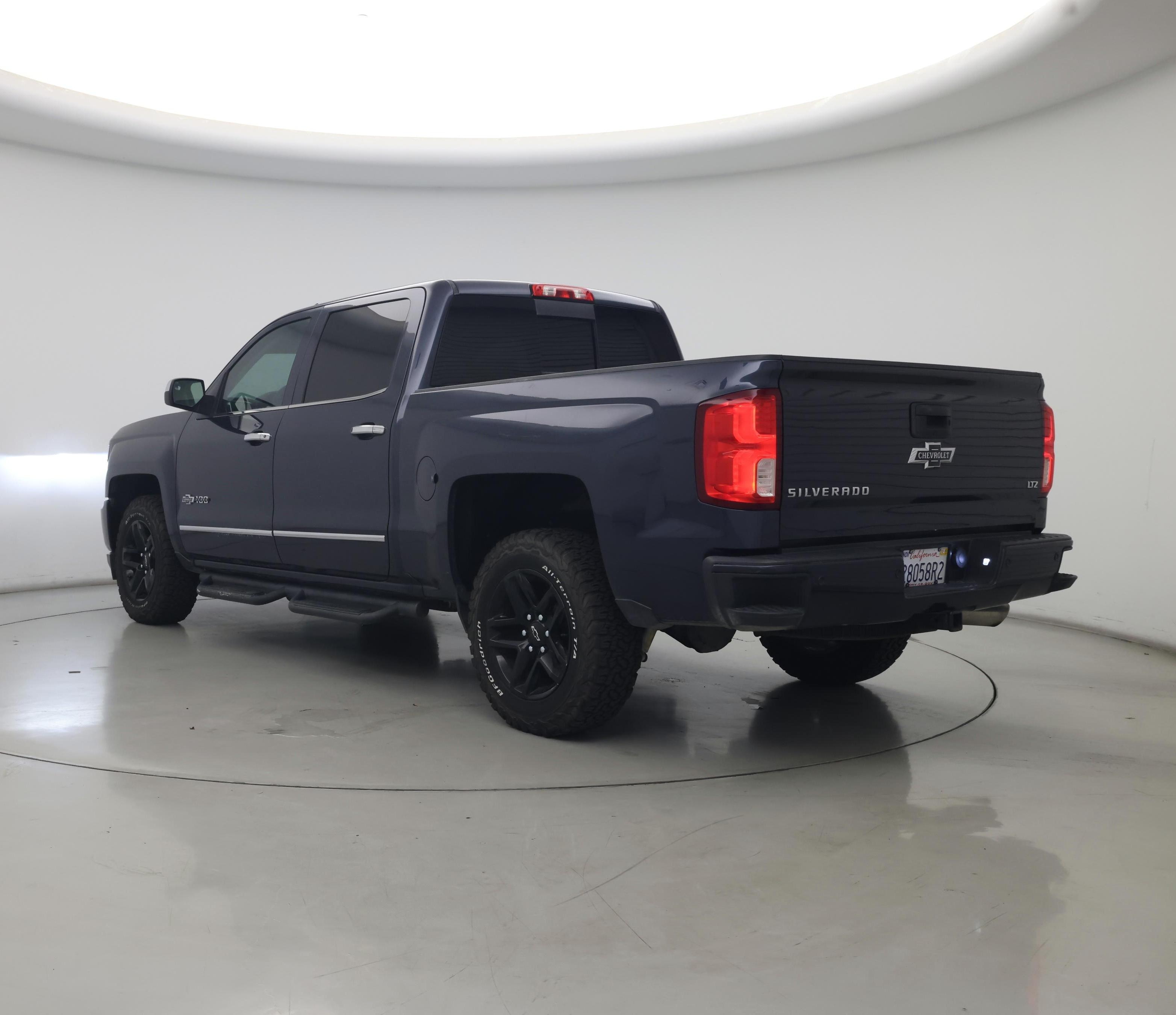 Thumbnail: 2018 Chevrolet Silverado 1500 - 2
