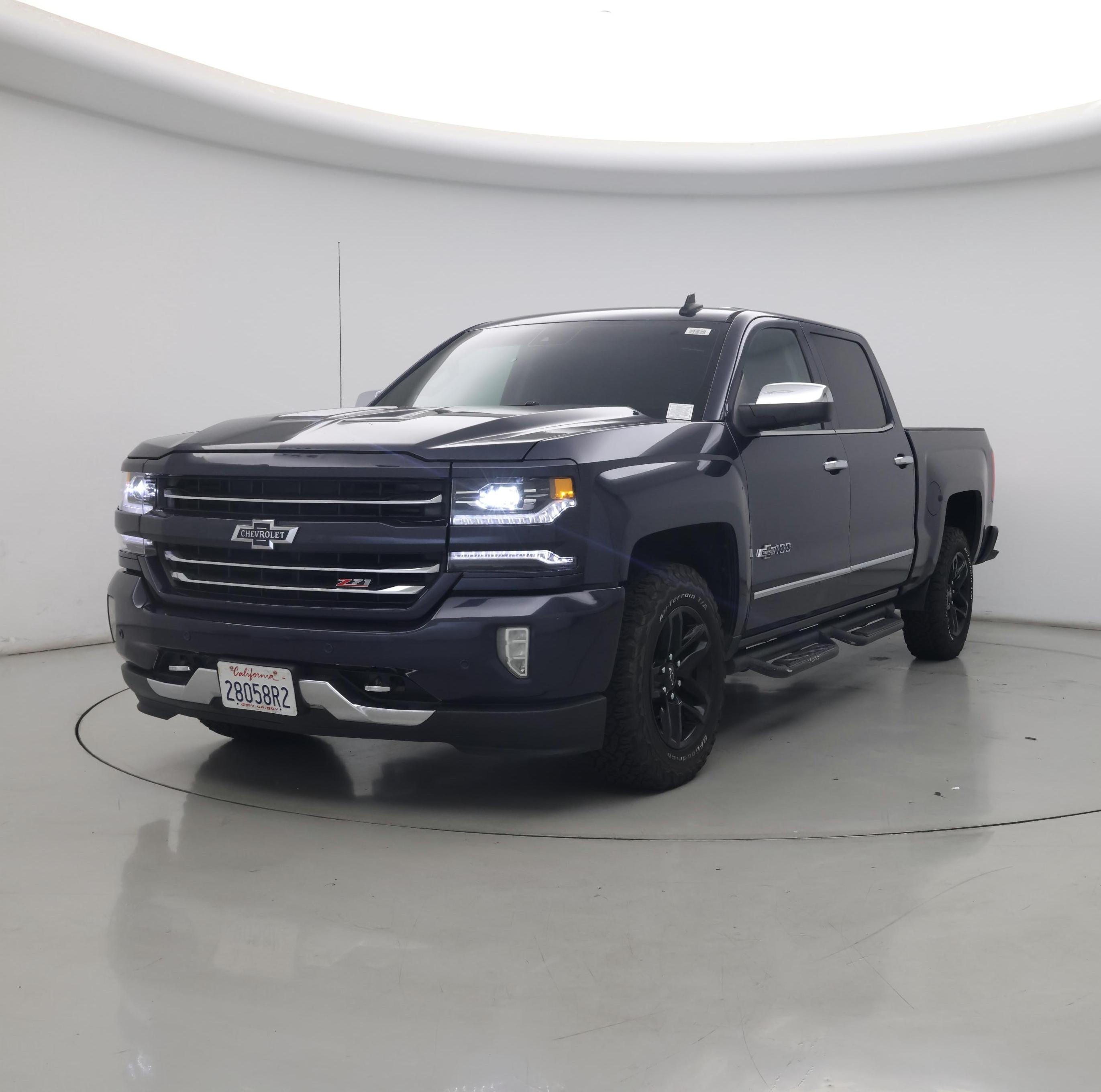 Thumbnail: 2018 Chevrolet Silverado 1500 - 4