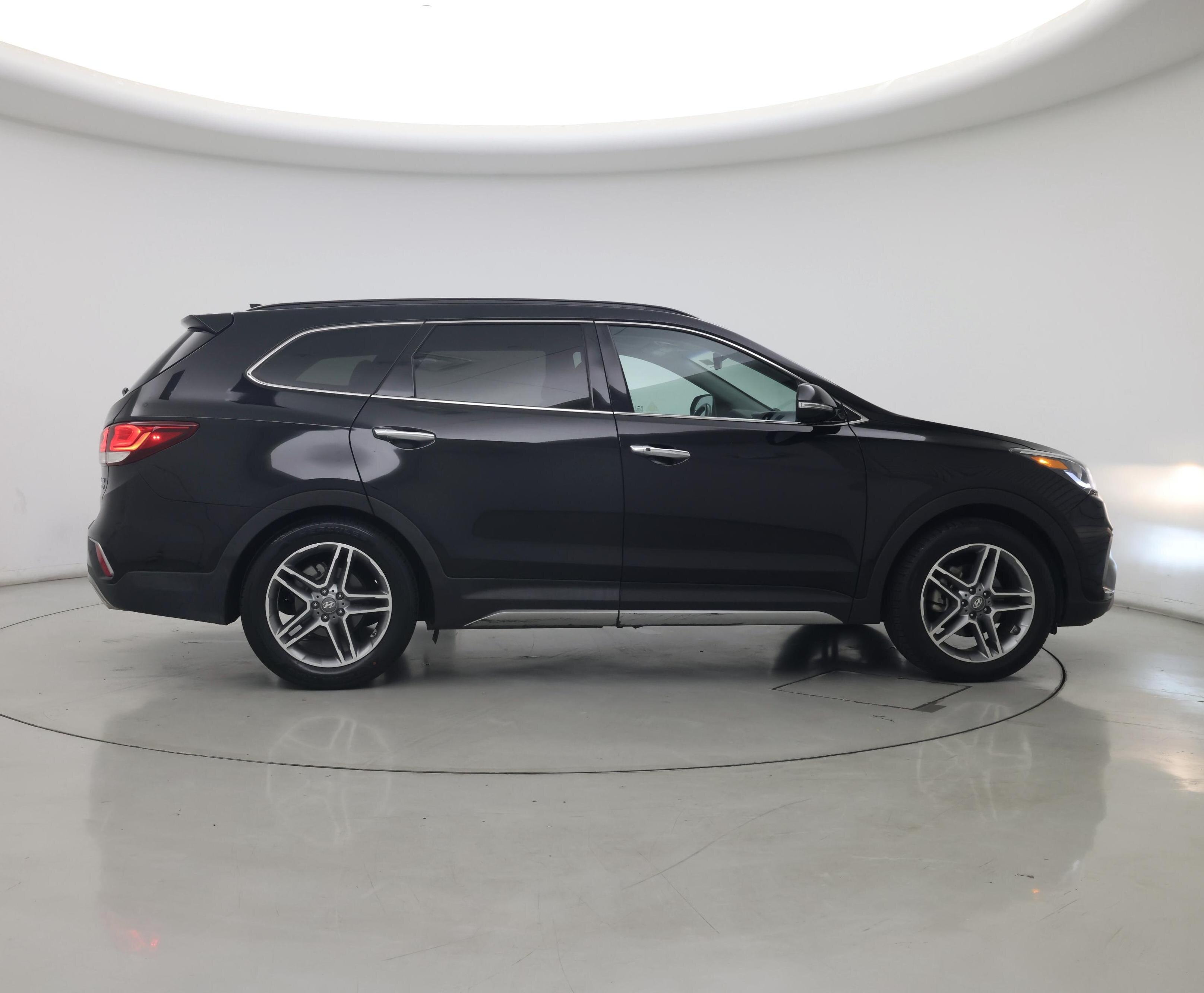 Thumbnail: 2017 Hyundai Santa Fe - 7