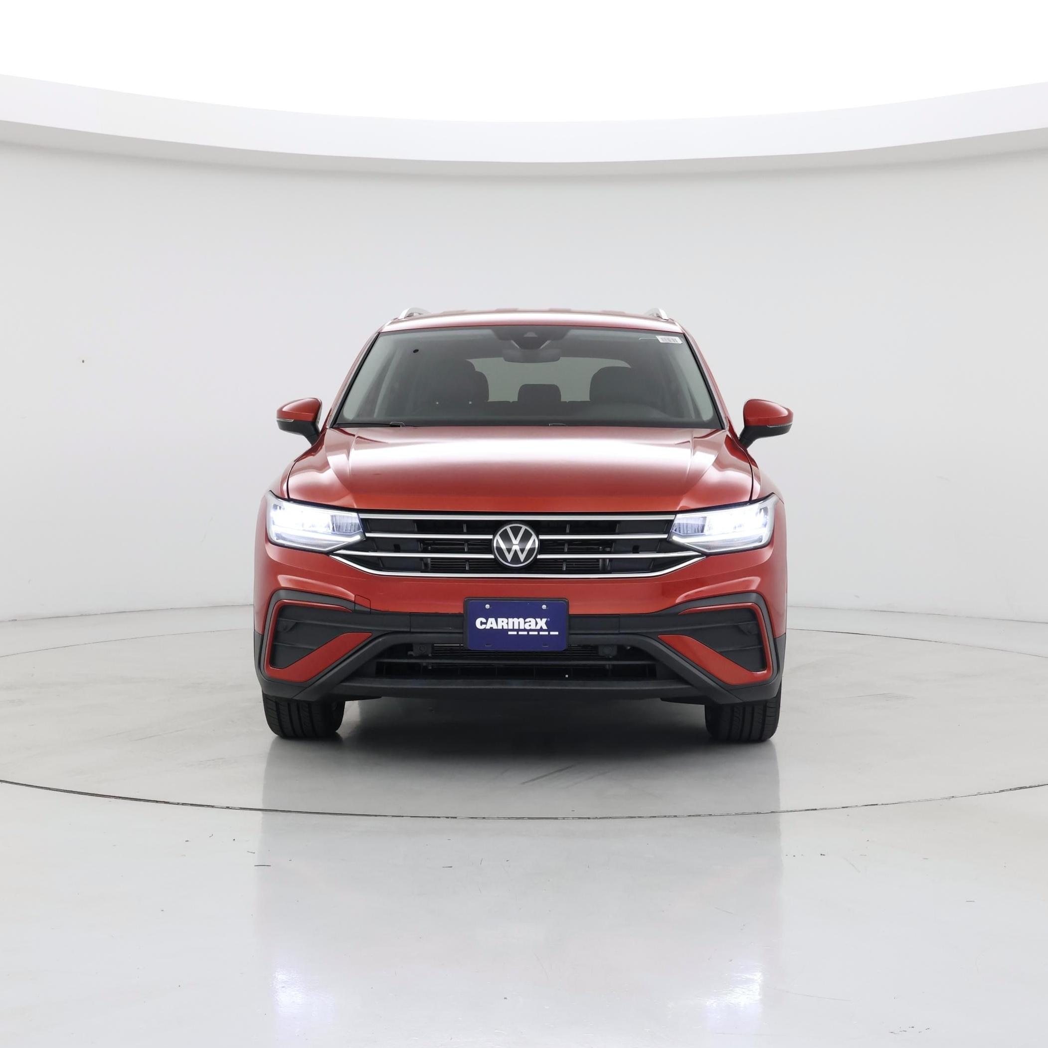 Thumbnail: 2023 Volkswagen Tiguan - 5