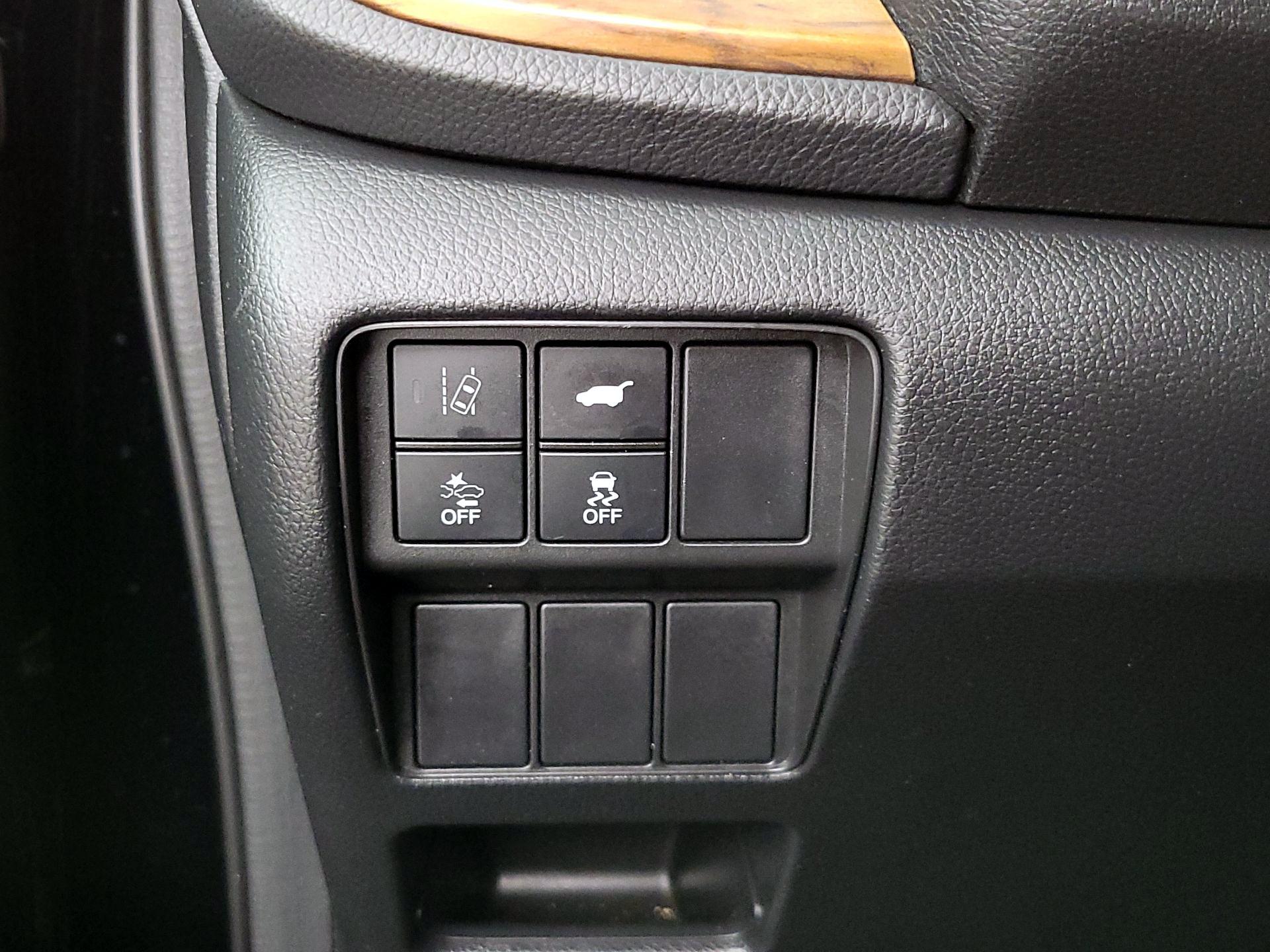 Thumbnail: 2018 Honda CR-V - 13