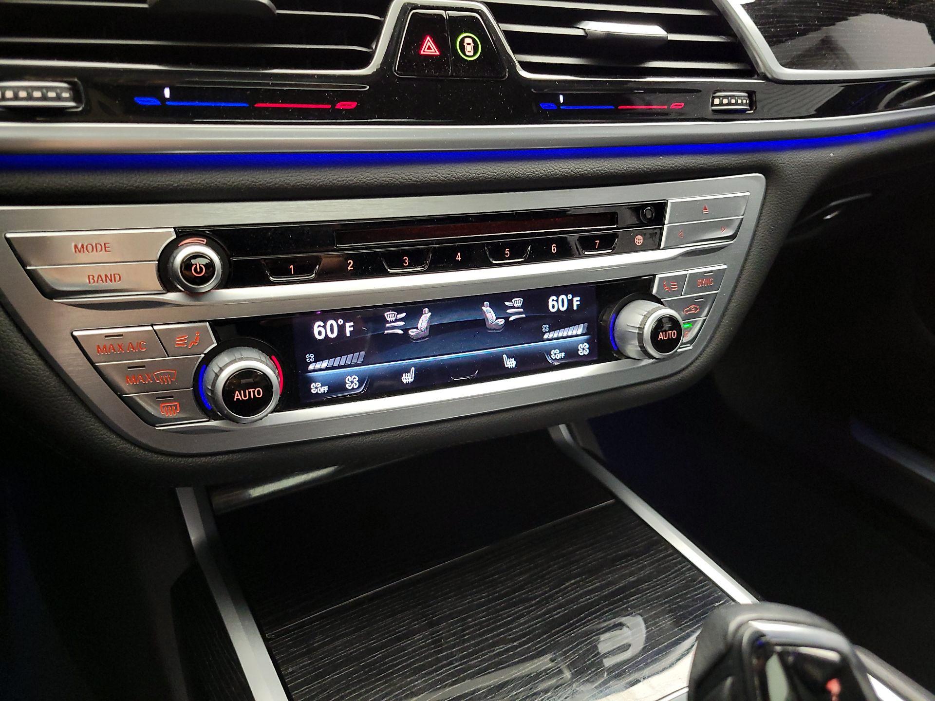 Thumbnail: 2019 BMW 7 Series - 17