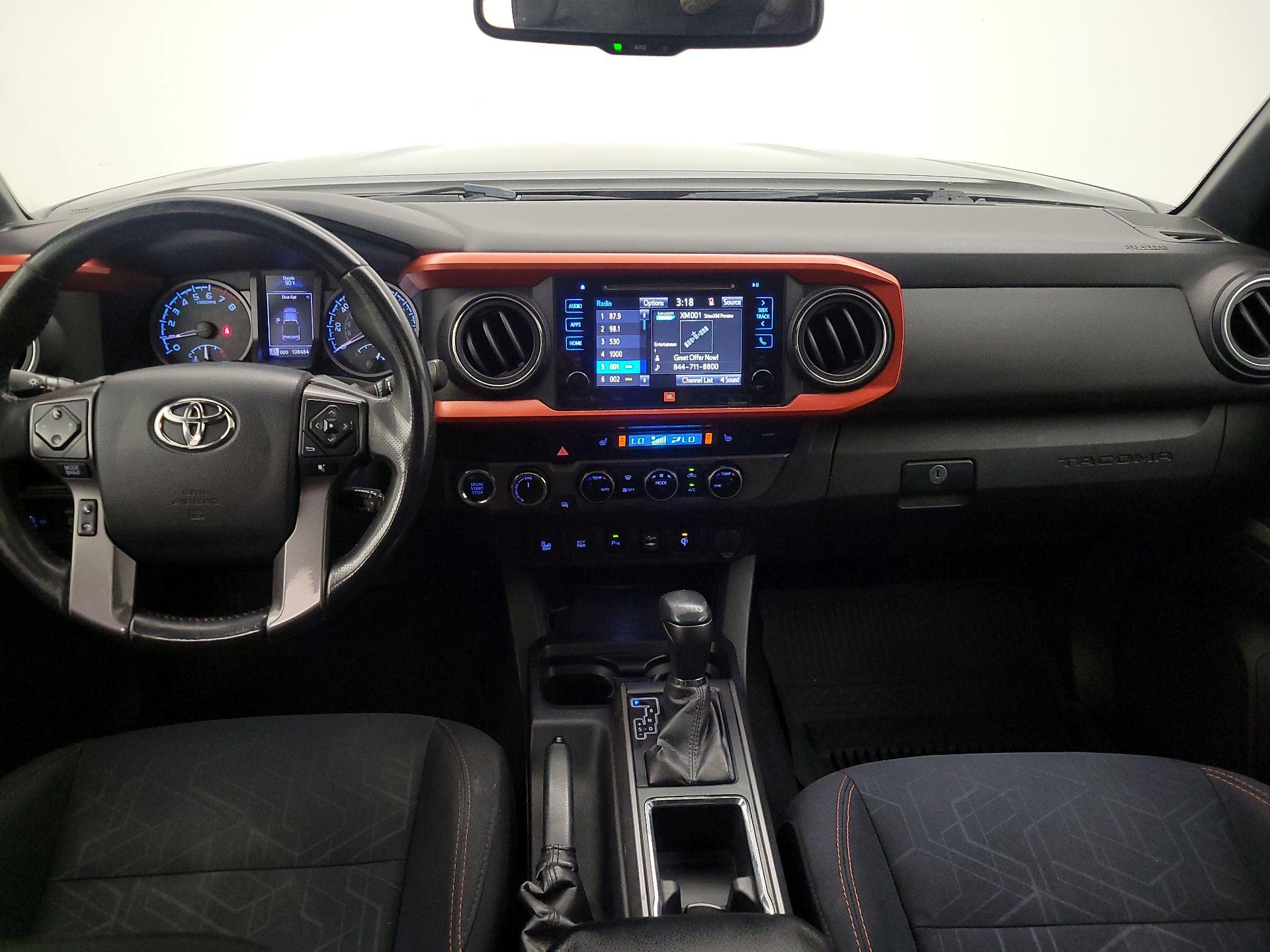 Thumbnail: 2017 Toyota Tacoma - 9