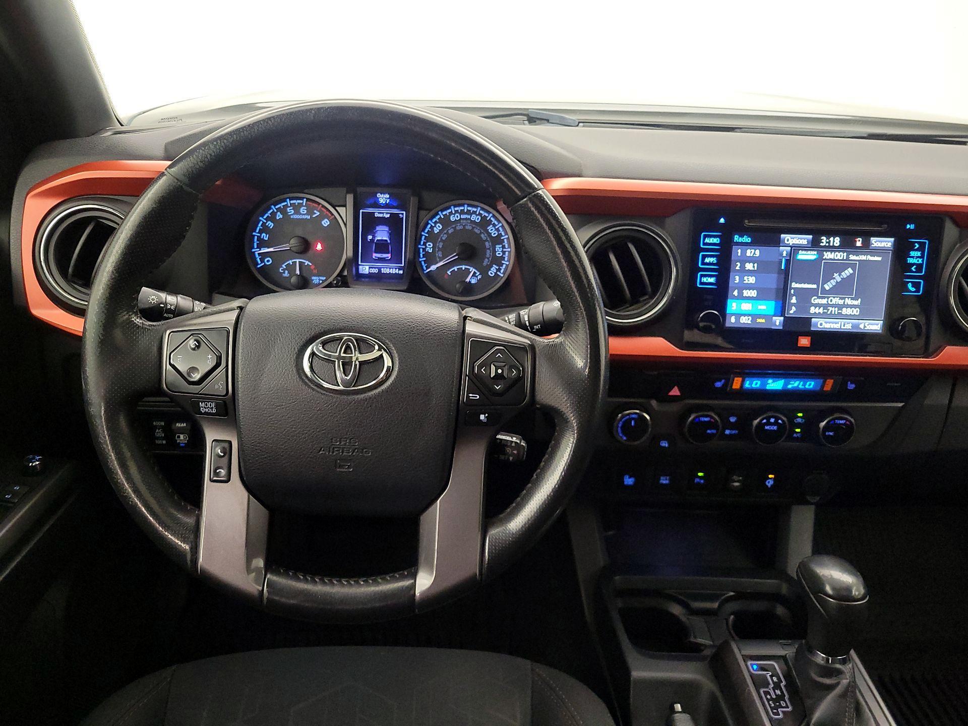 Thumbnail: 2017 Toyota Tacoma - 10