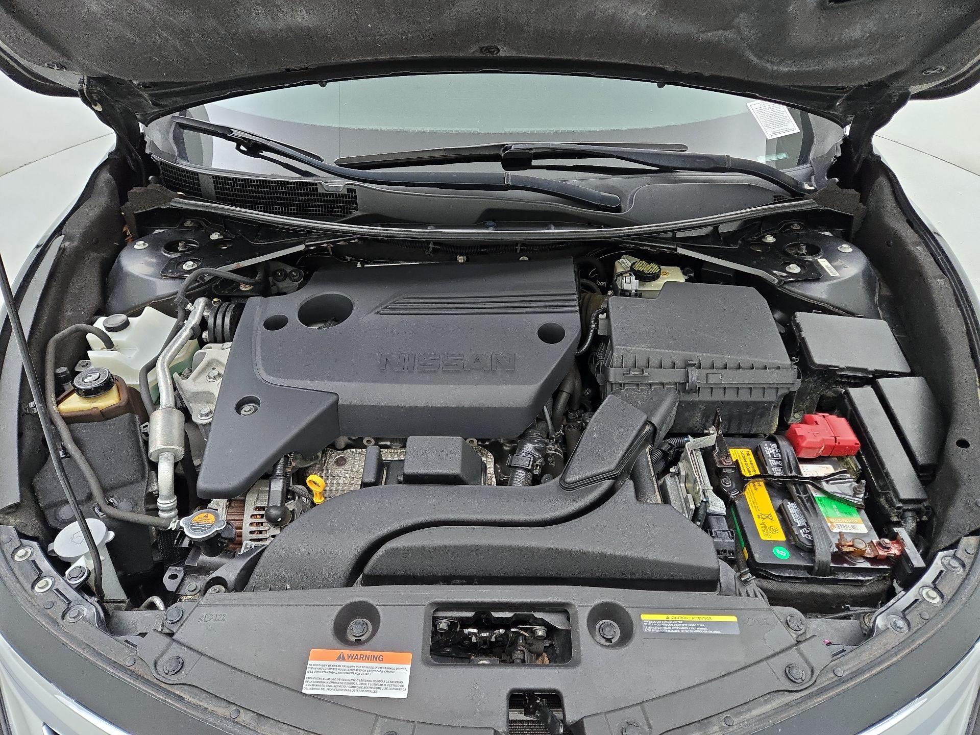 Thumbnail: 2015 Nissan Altima - 20