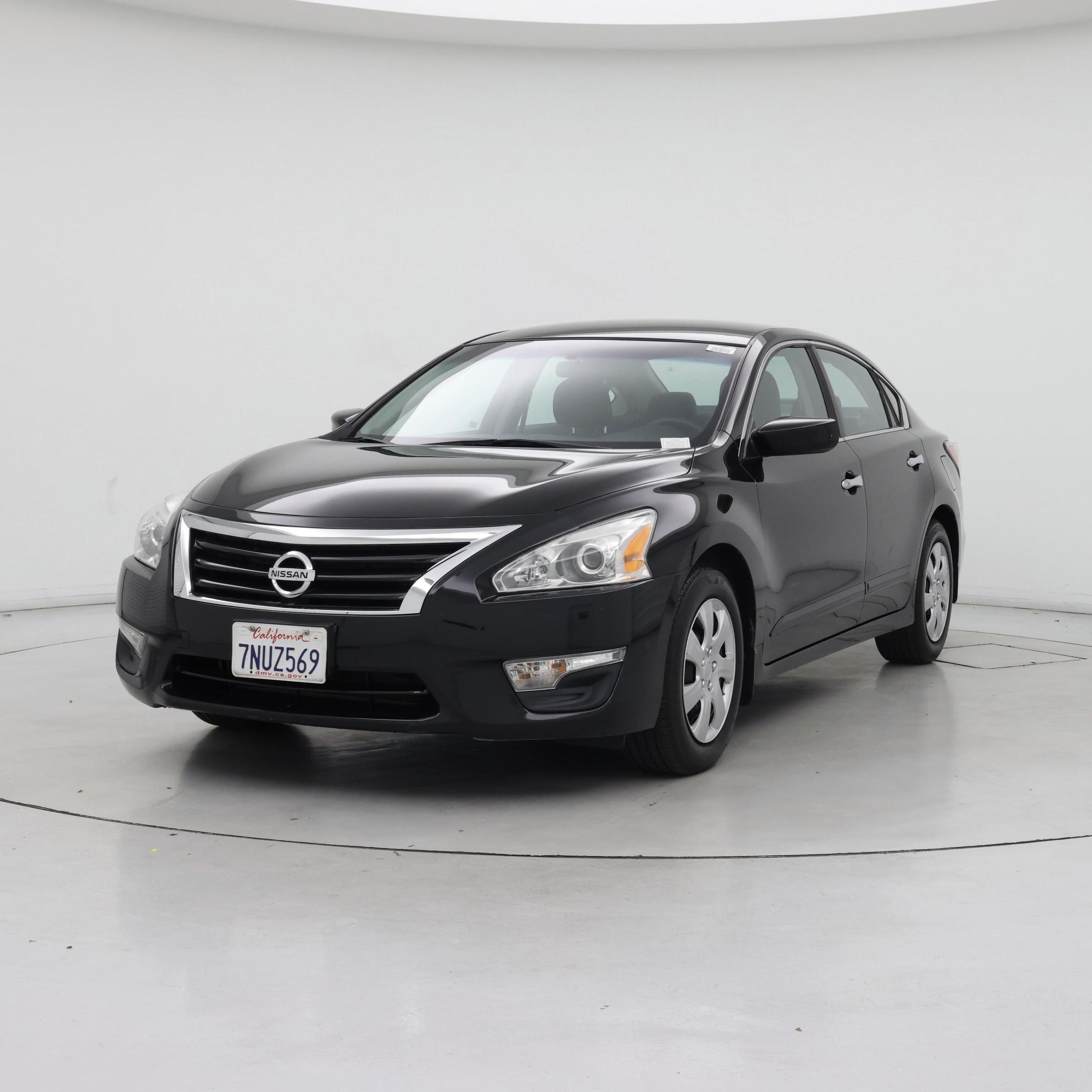 Thumbnail: 2015 Nissan Altima - 4