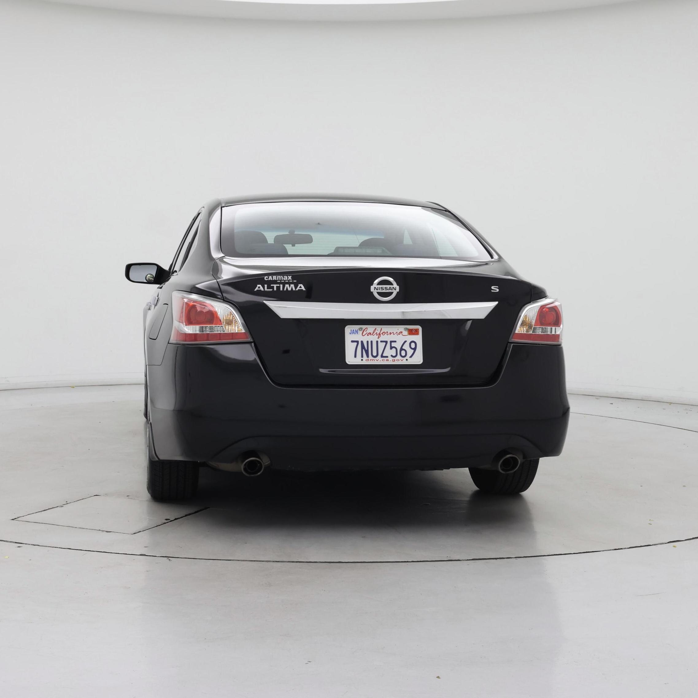 Thumbnail: 2015 Nissan Altima - 6