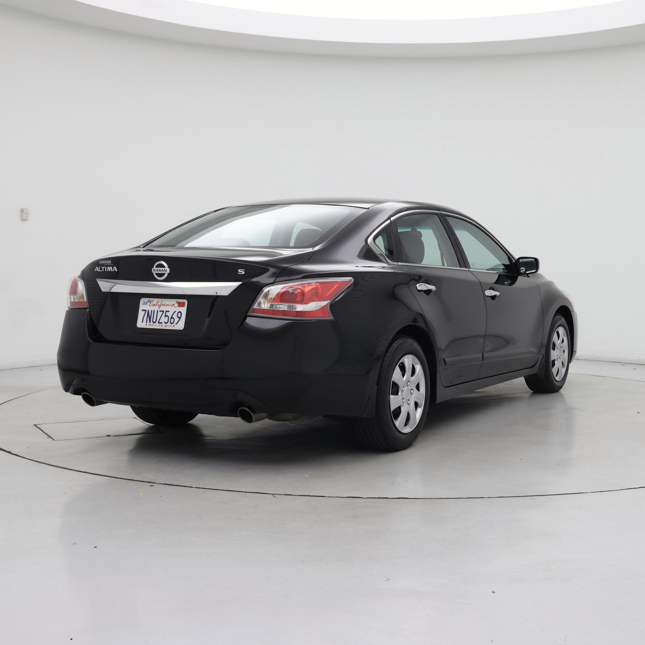 Thumbnail: 2015 Nissan Altima - 8