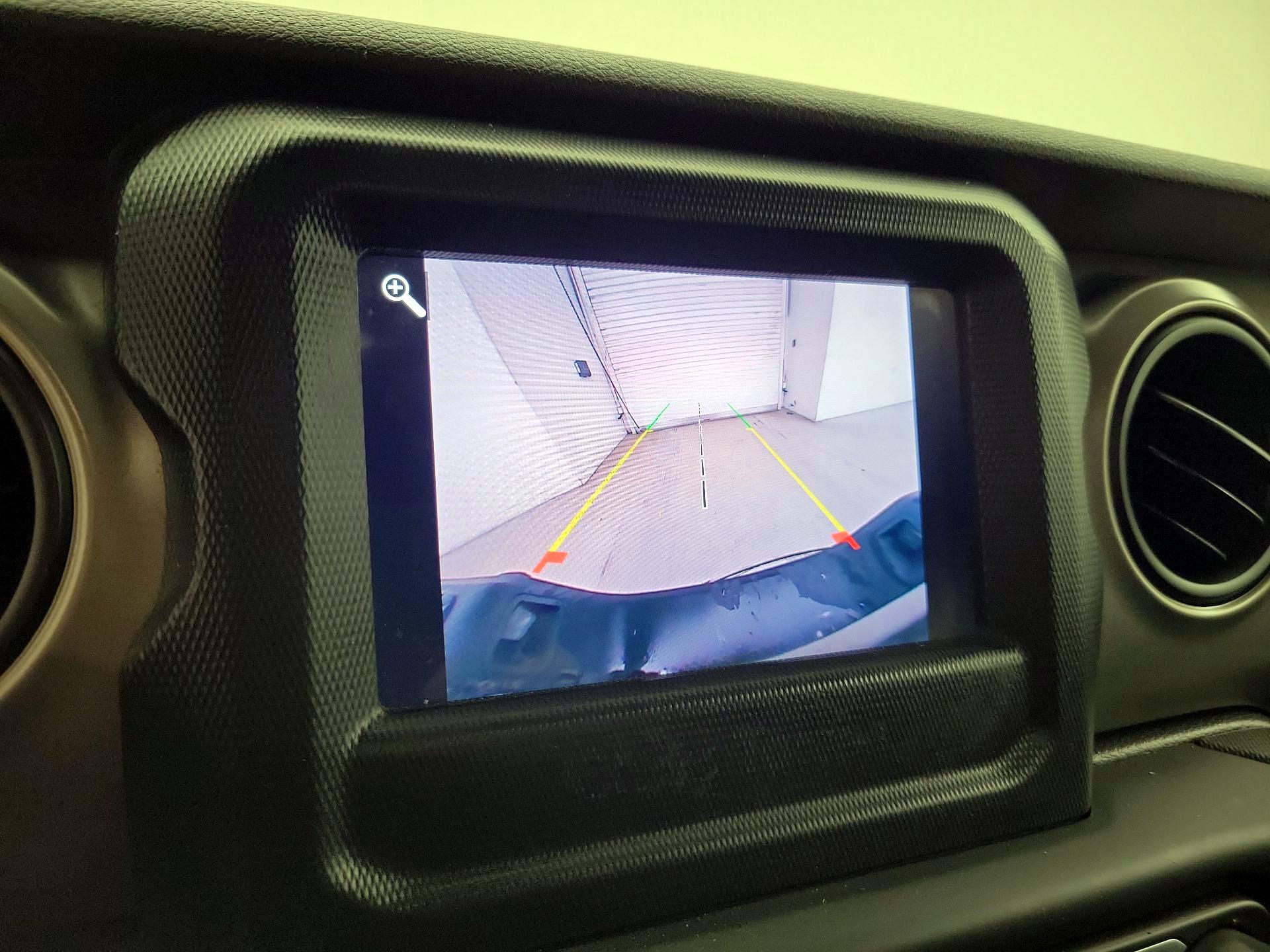 Thumbnail: 2020 Jeep Gladiator - 14