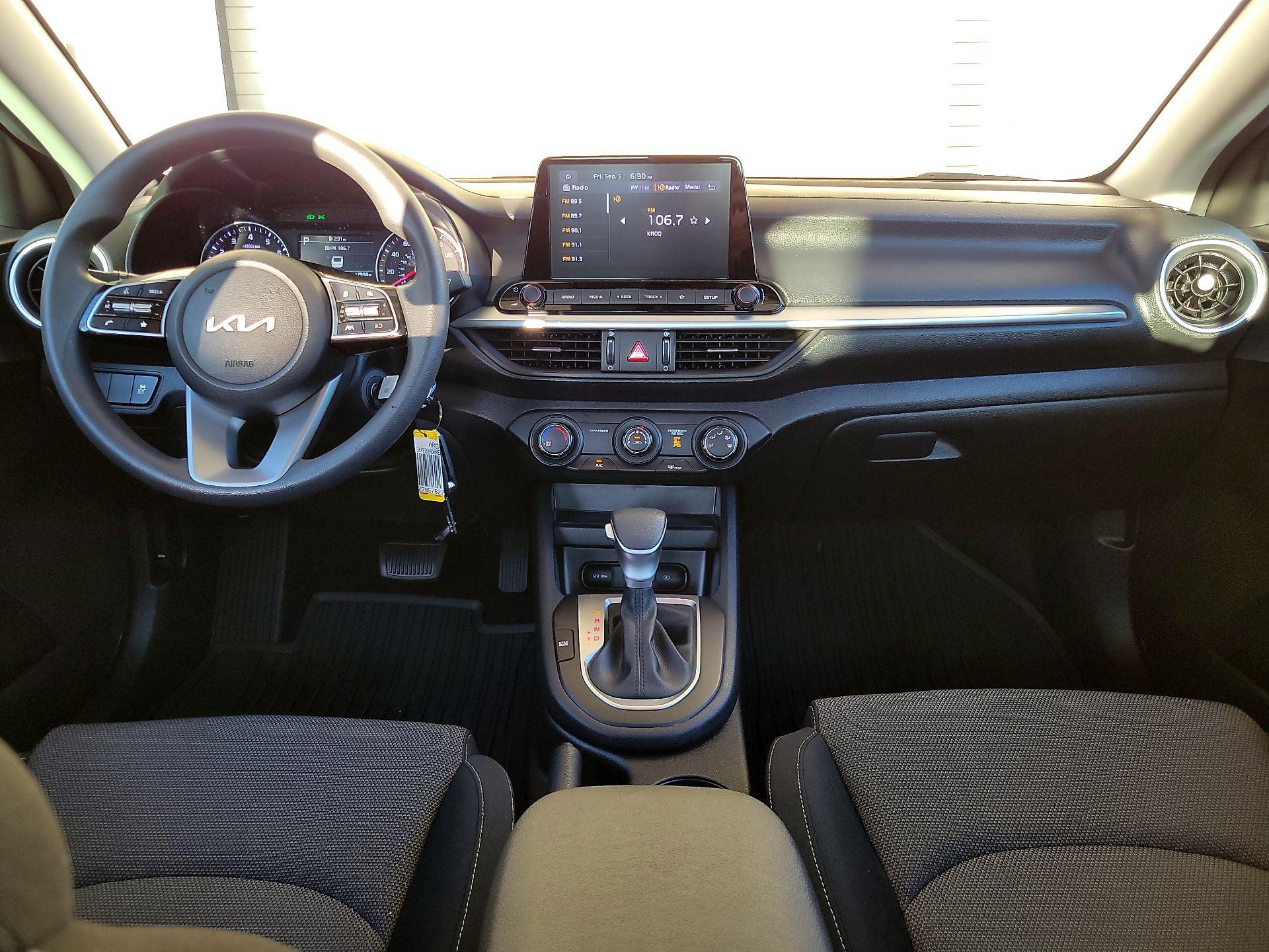 Thumbnail: 2024 Kia Forte - 8