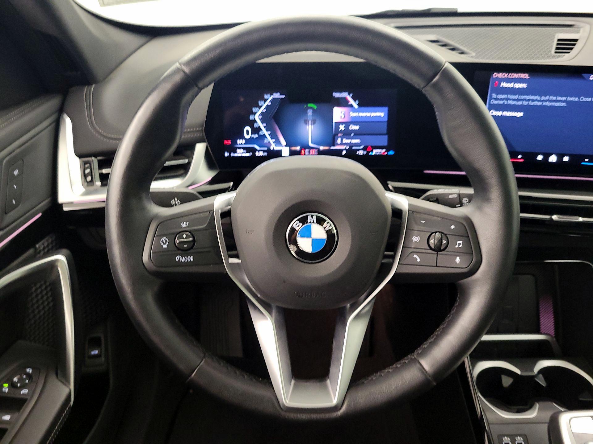 Thumbnail: 2025 BMW X1 - 10