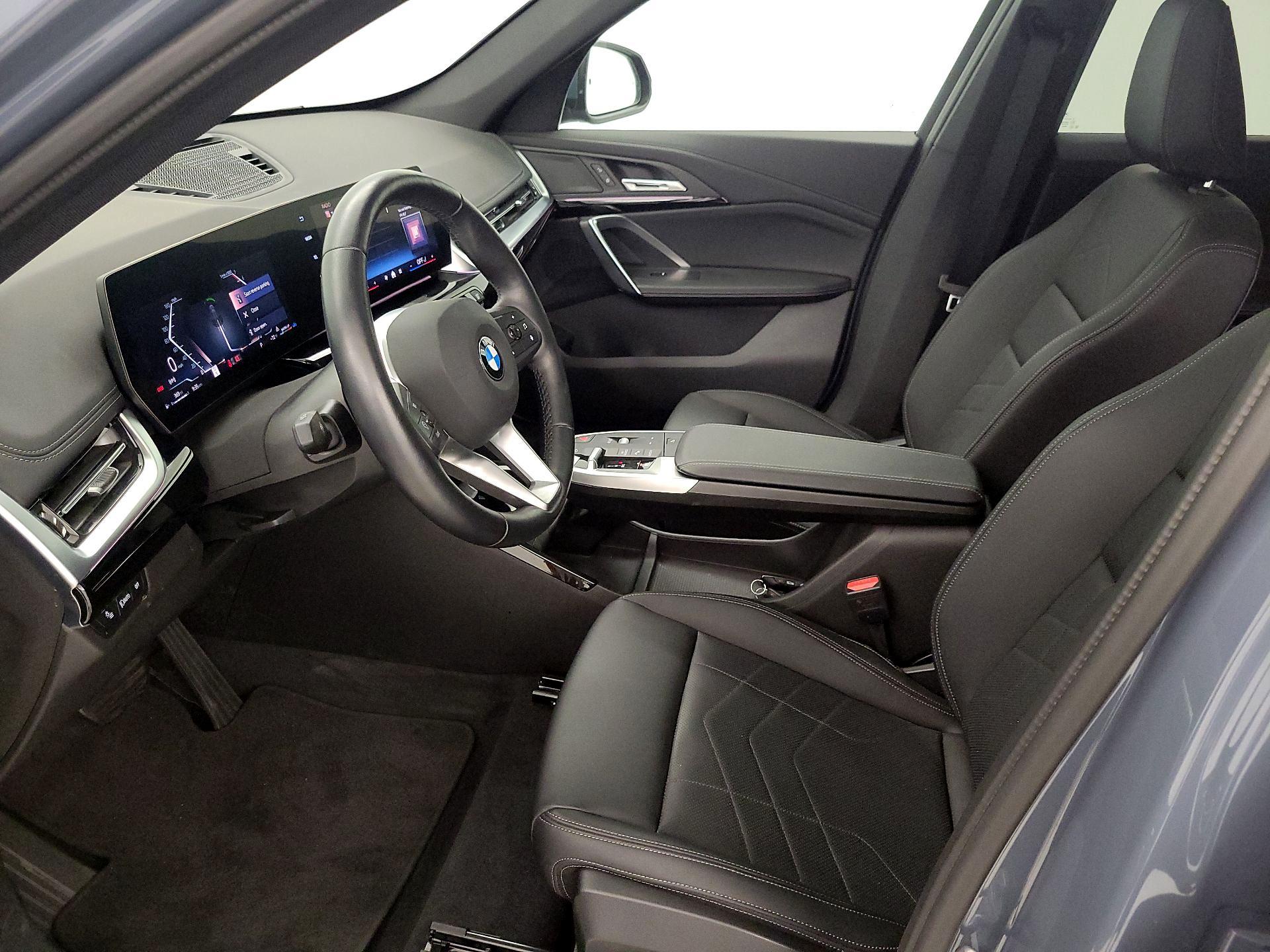Thumbnail: 2025 BMW X1 - 11