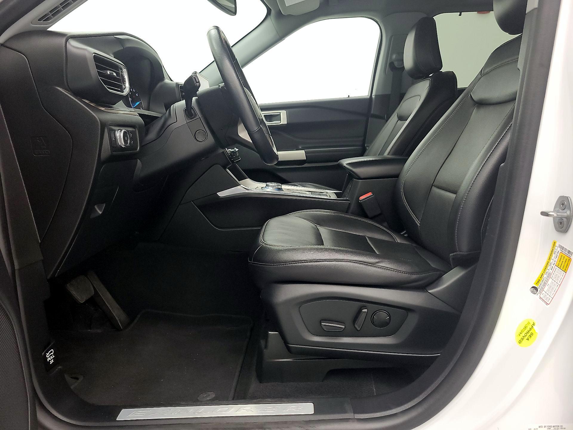 Thumbnail: 2022 Ford Explorer - 11