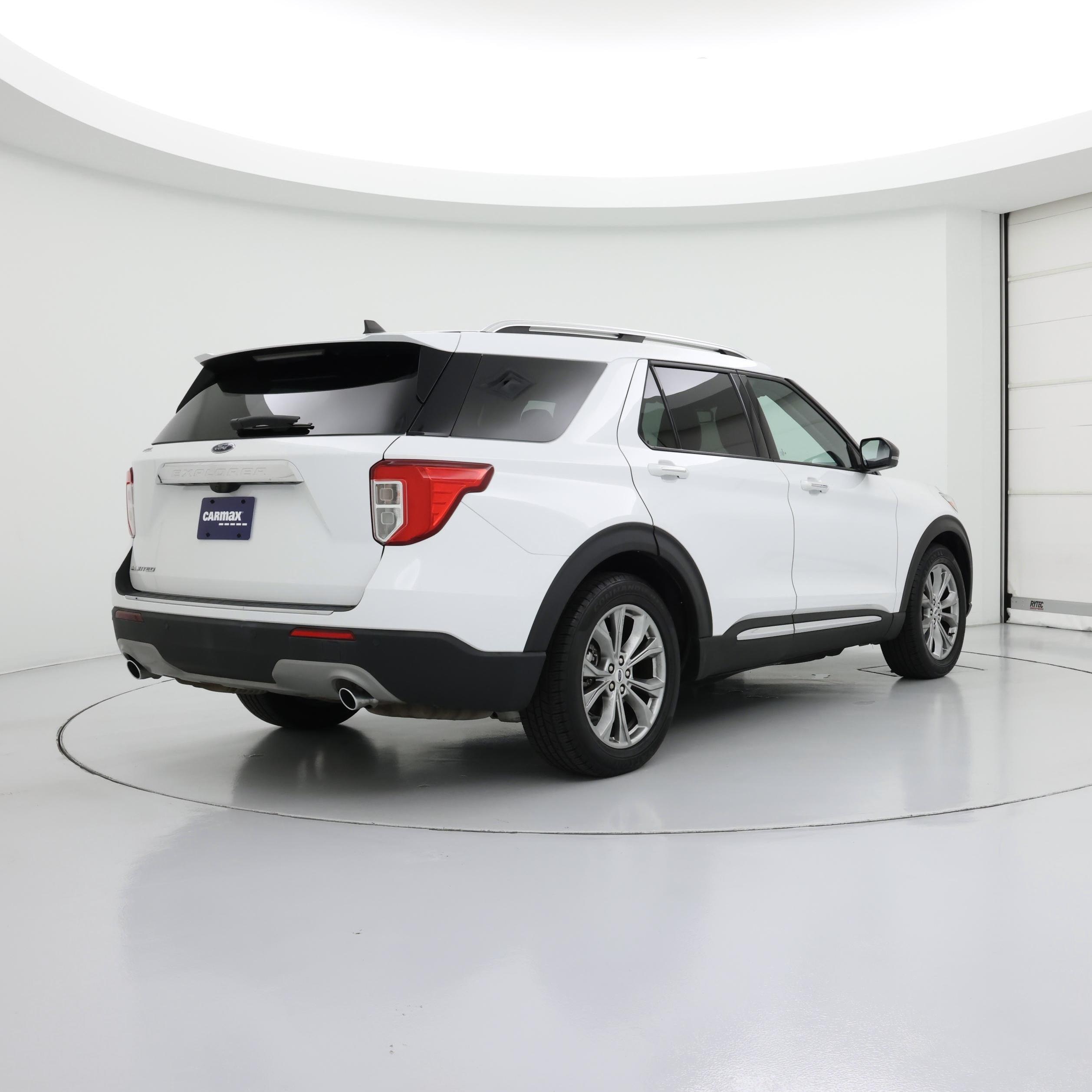 Thumbnail: 2022 Ford Explorer - 8