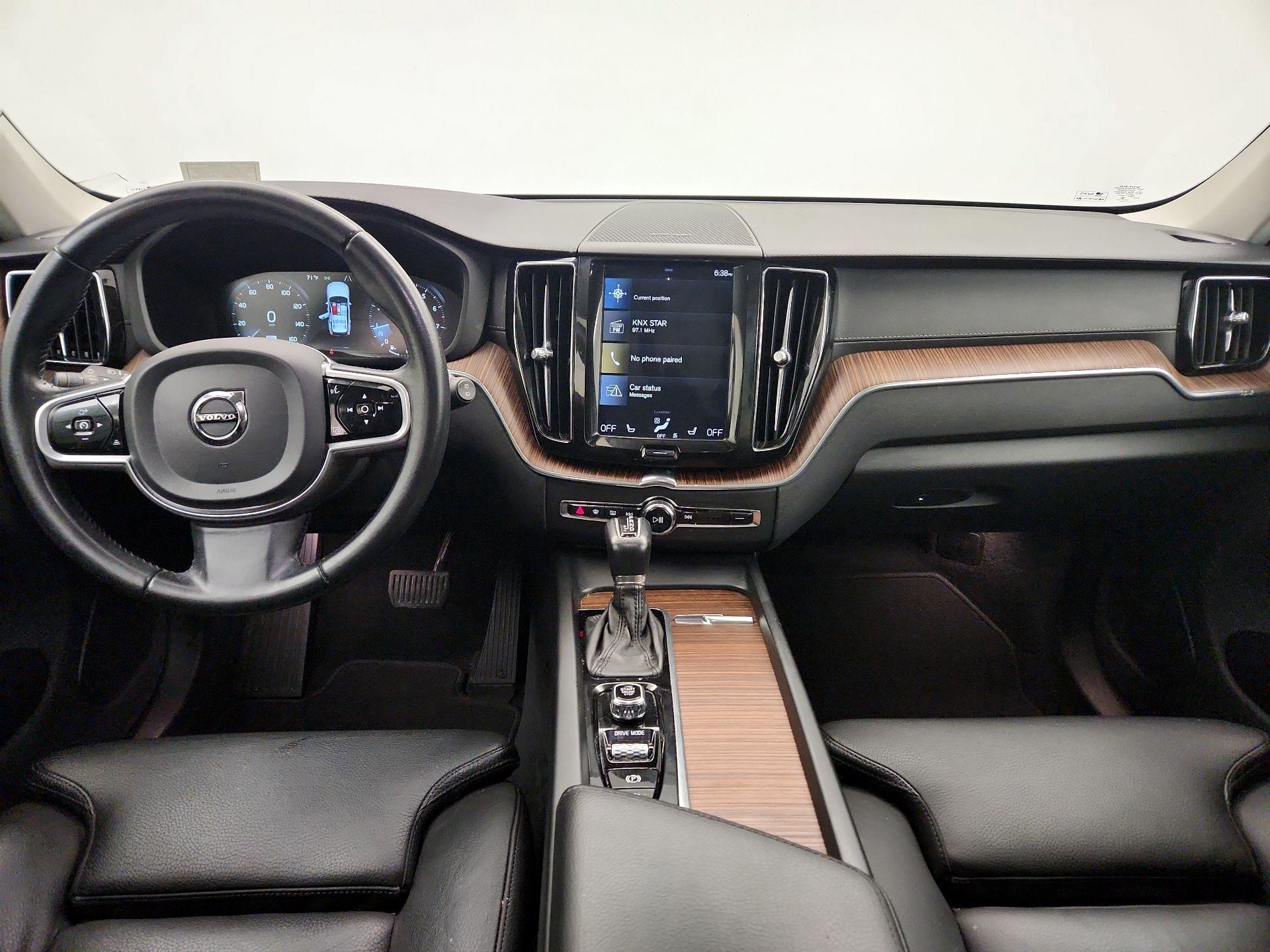 Thumbnail: 2020 Volvo XC60 - 9