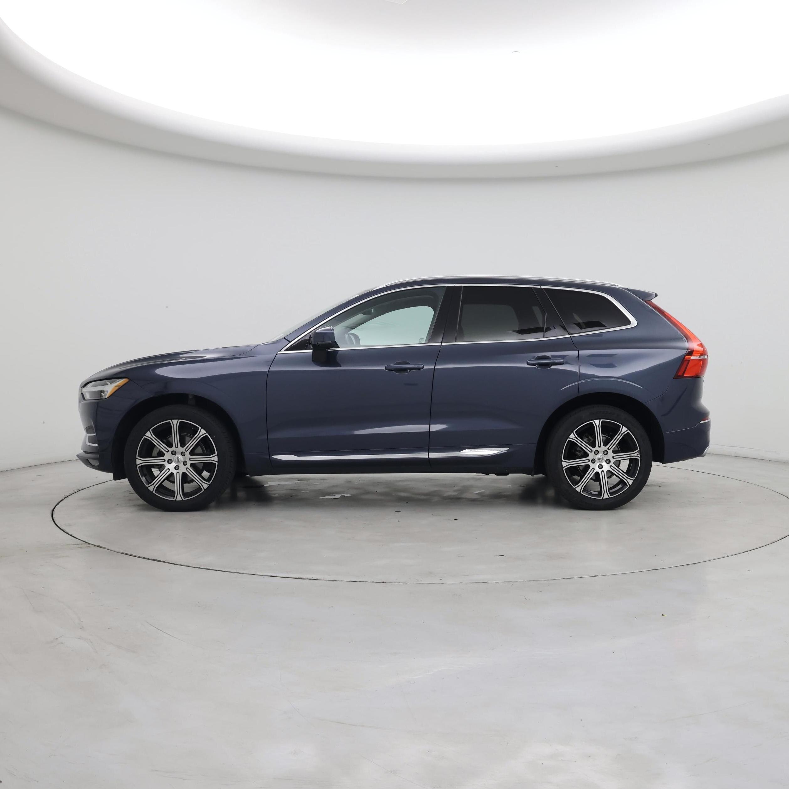 Thumbnail: 2020 Volvo XC60 - 3